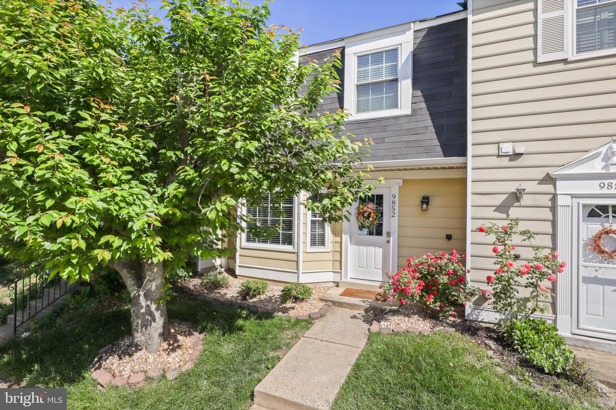 OAKTON CLOISTERS - Residential Lease