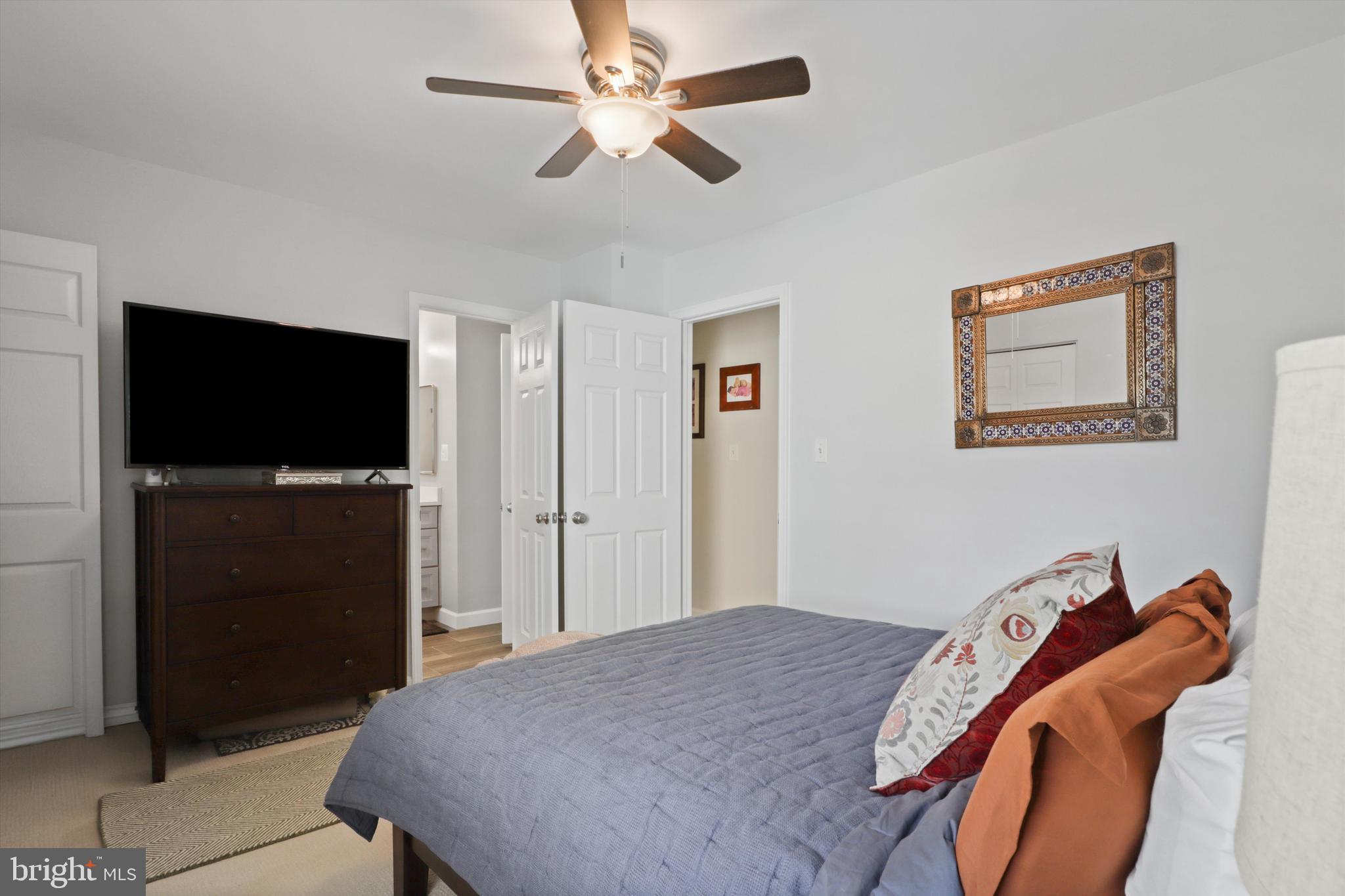 OAKTON CLOISTERS - Residential Lease