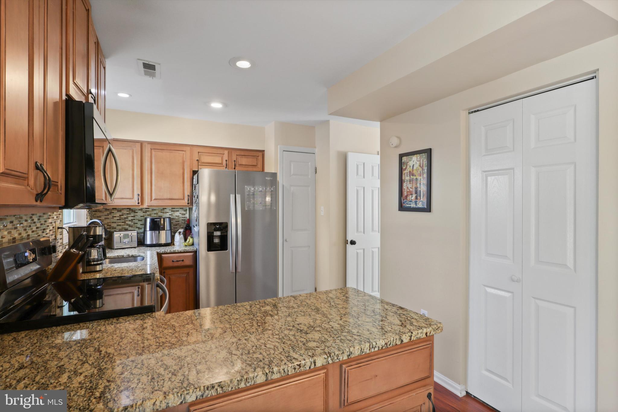 OAKTON CLOISTERS - Residential Lease