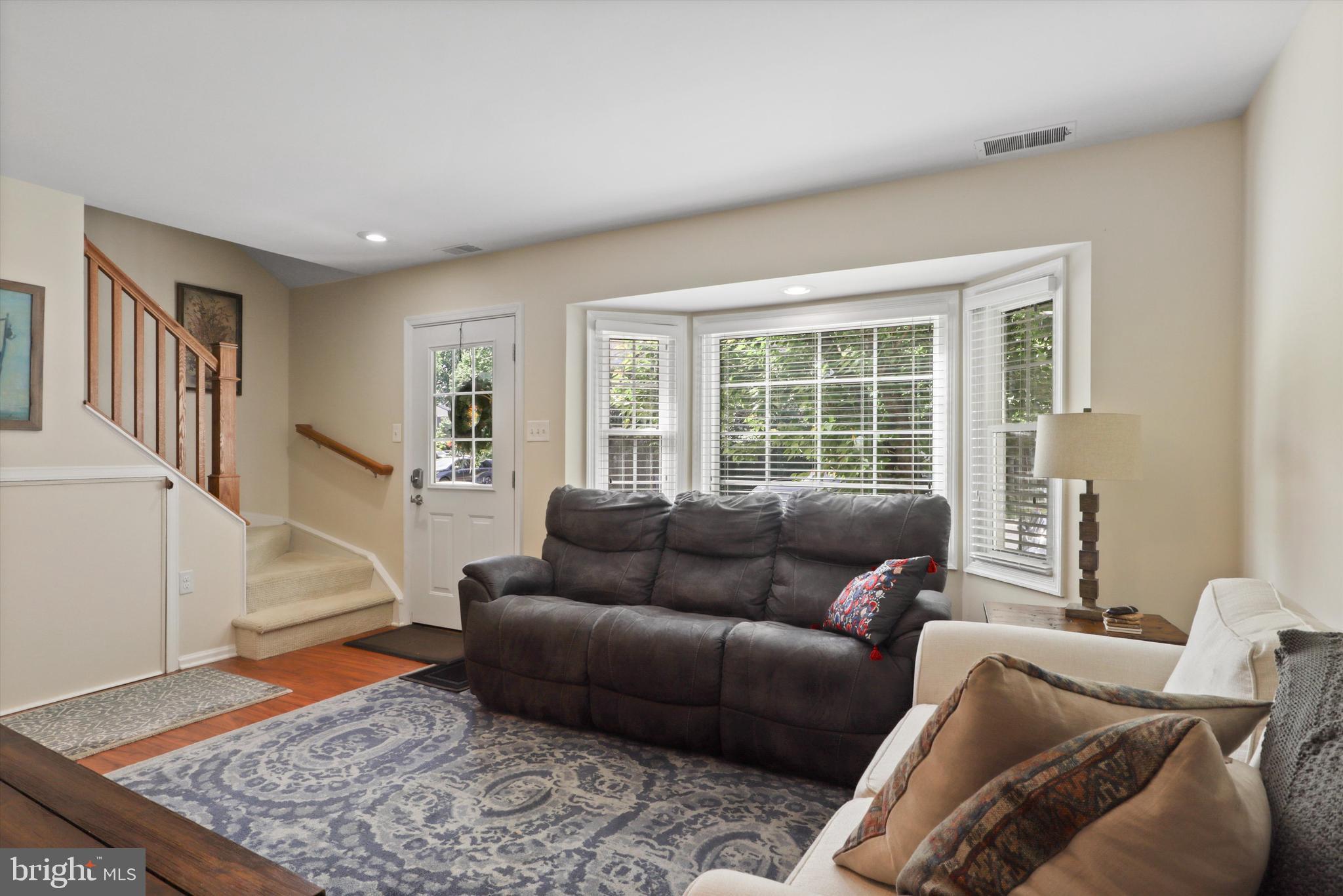 OAKTON CLOISTERS - Residential Lease