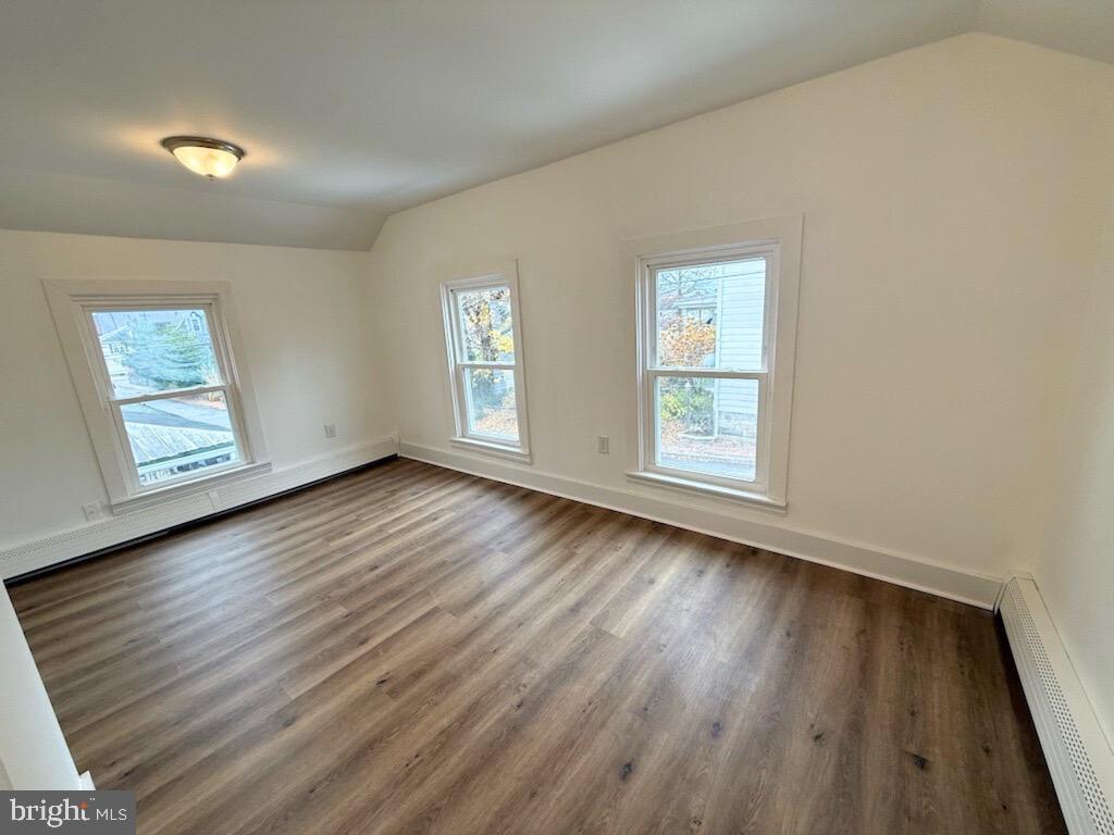 MILLERSBURG - Residential