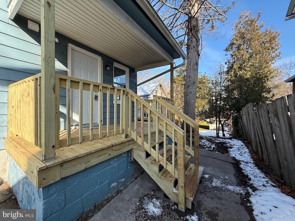 MILLERSBURG - Residential