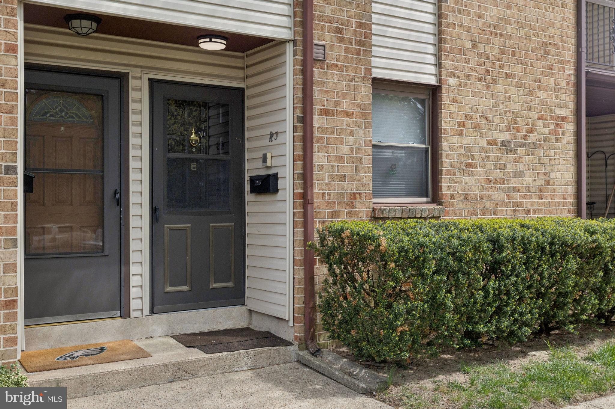 1475 MOUNT HOLLY ROAD R3