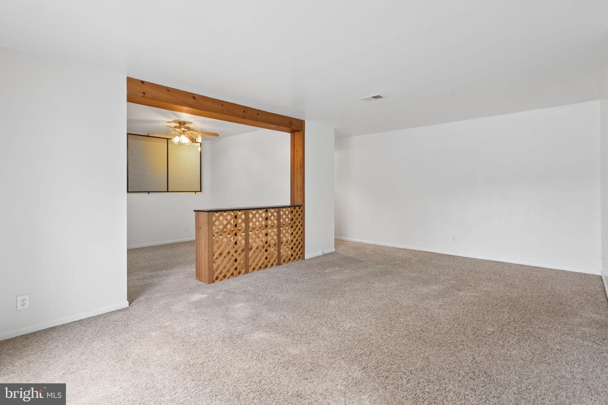 1475 MOUNT HOLLY ROAD R3