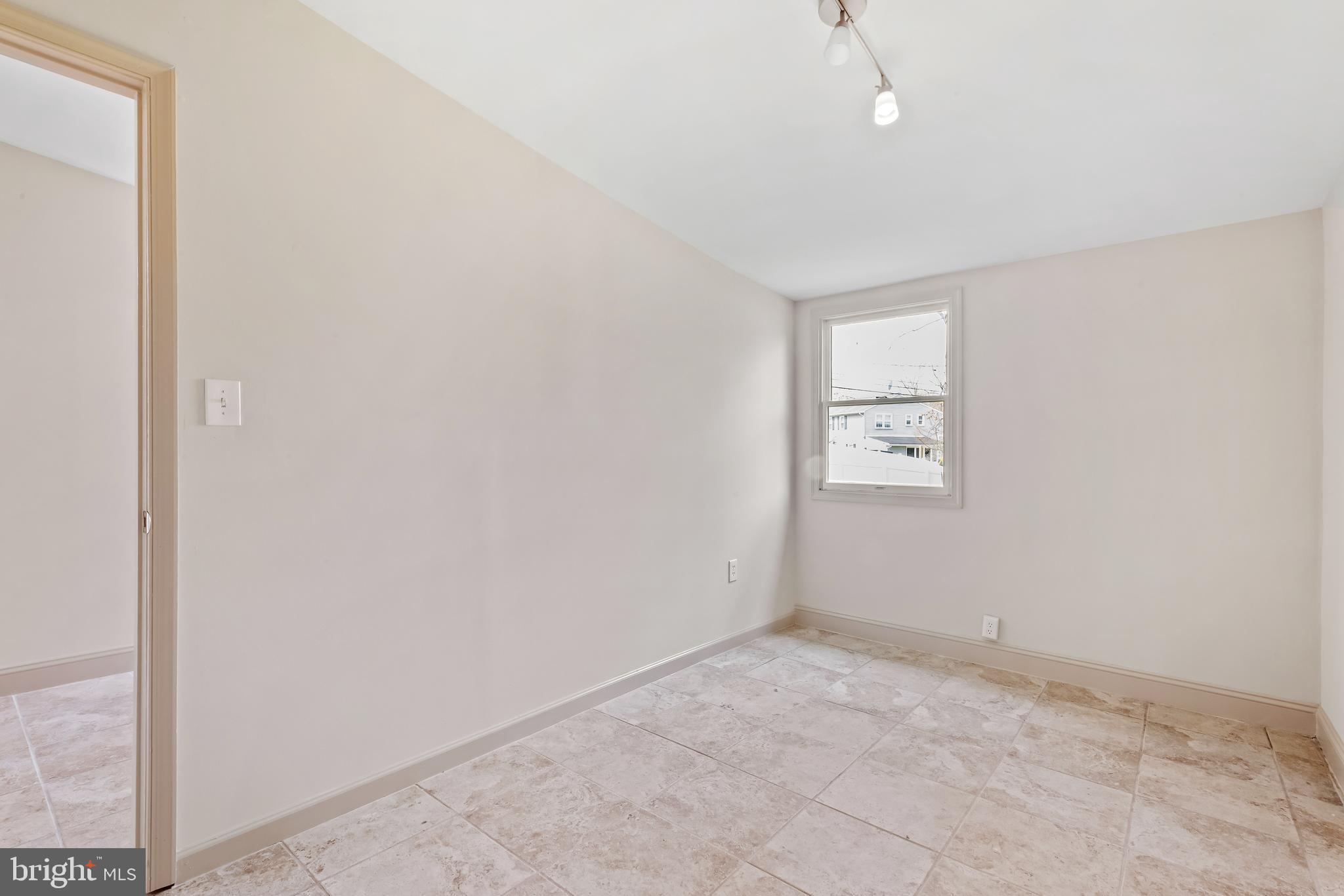 CROMWELL VALLEY - Residential