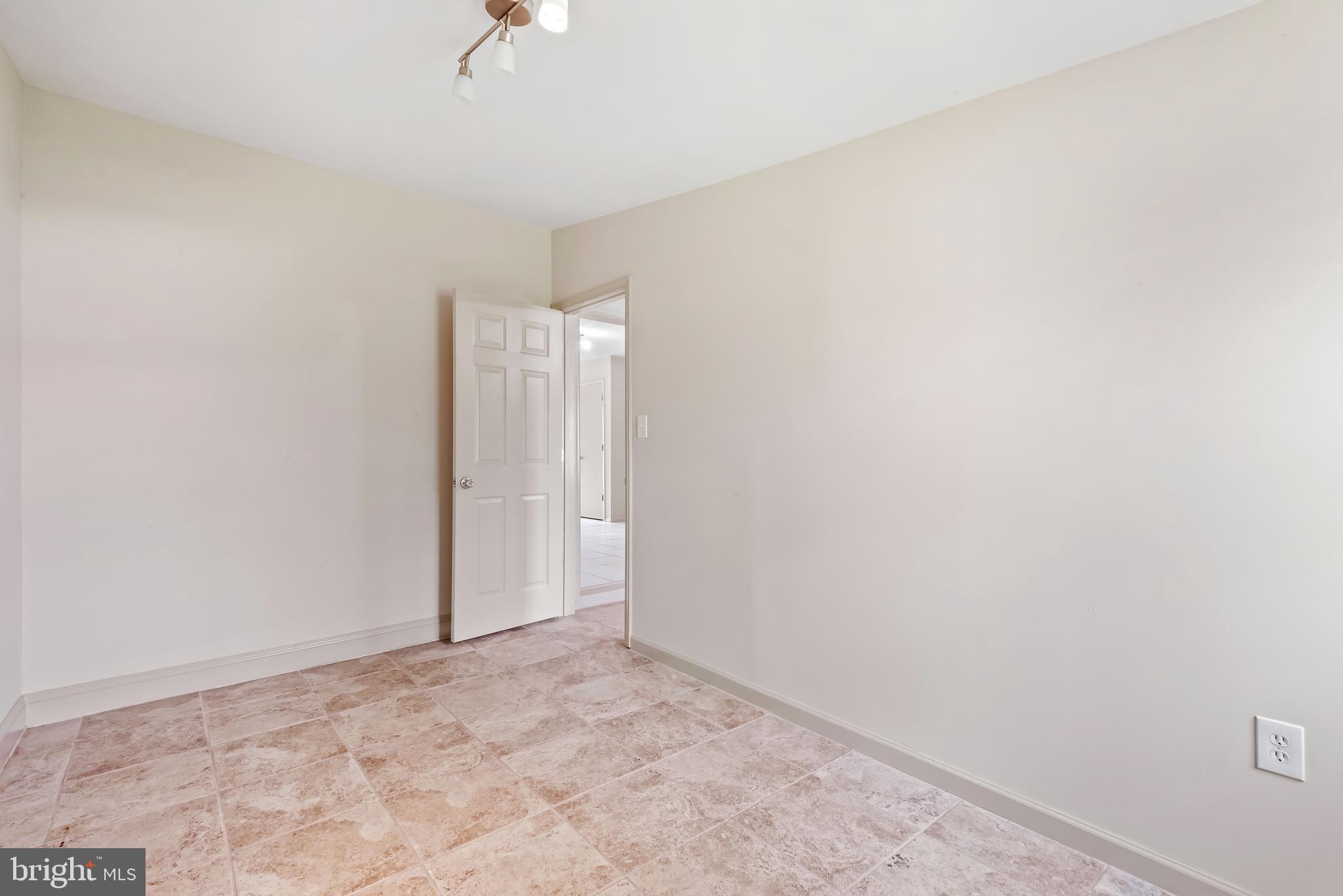 CROMWELL VALLEY - Residential