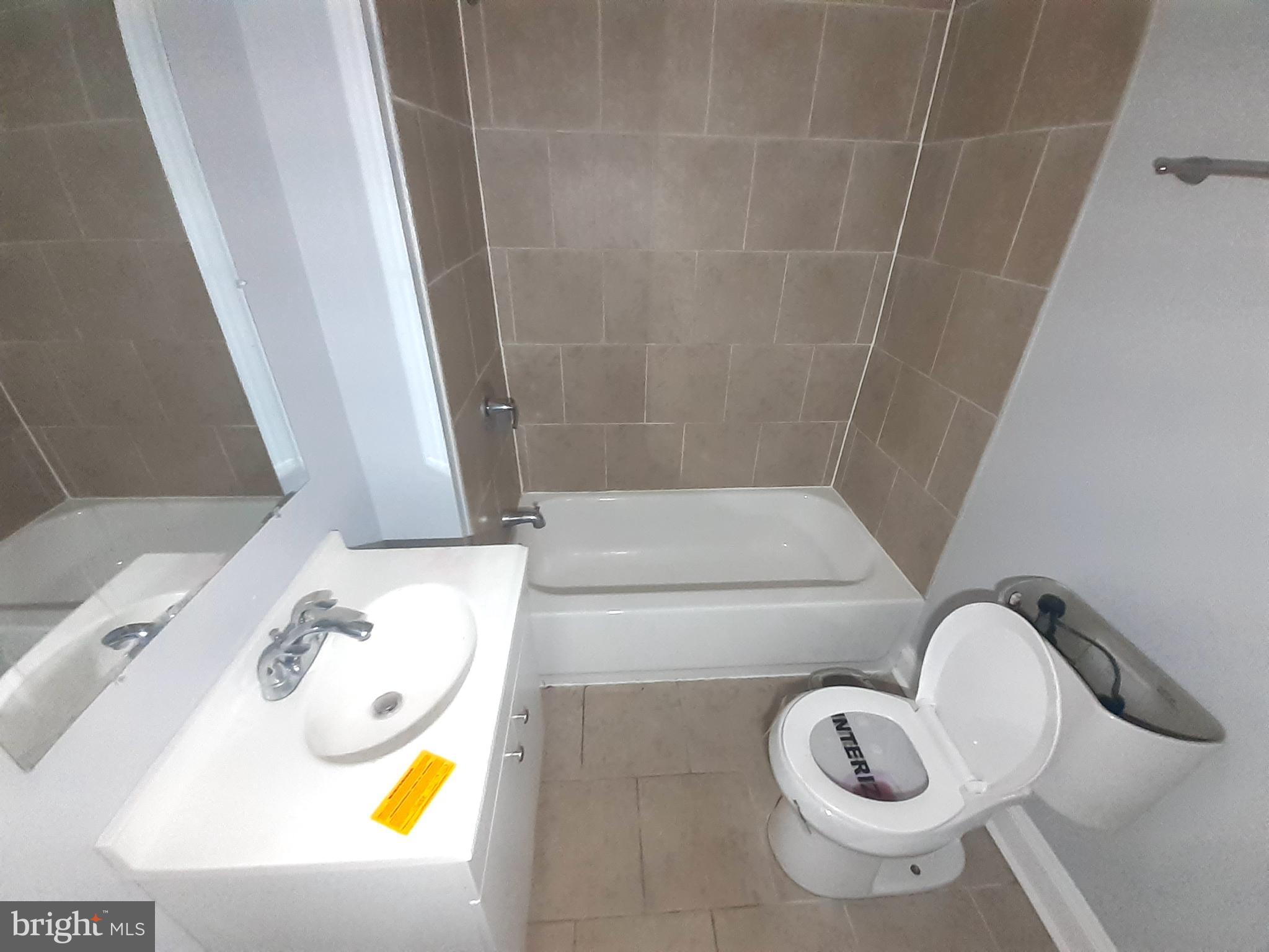 EAST BALTIMORE MIDWAY - Residential