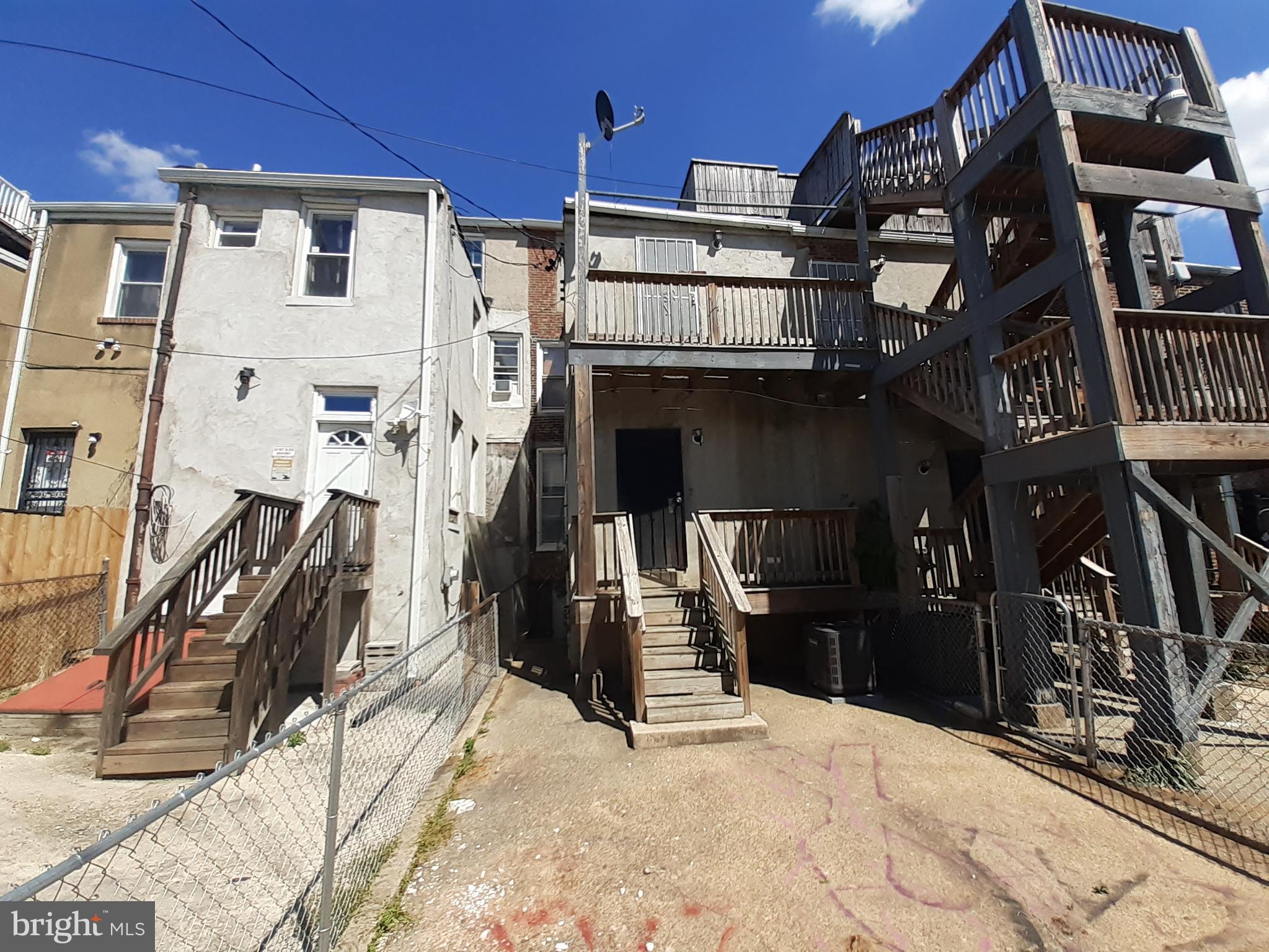 EAST BALTIMORE MIDWAY - Residential