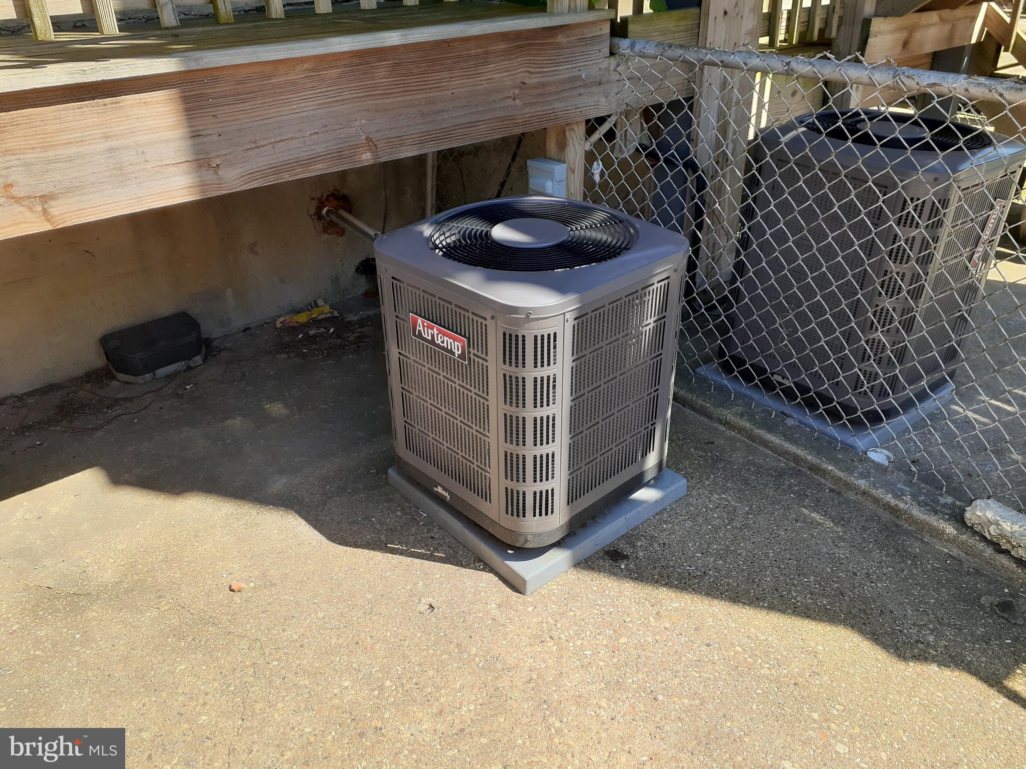 EAST BALTIMORE MIDWAY - Residential