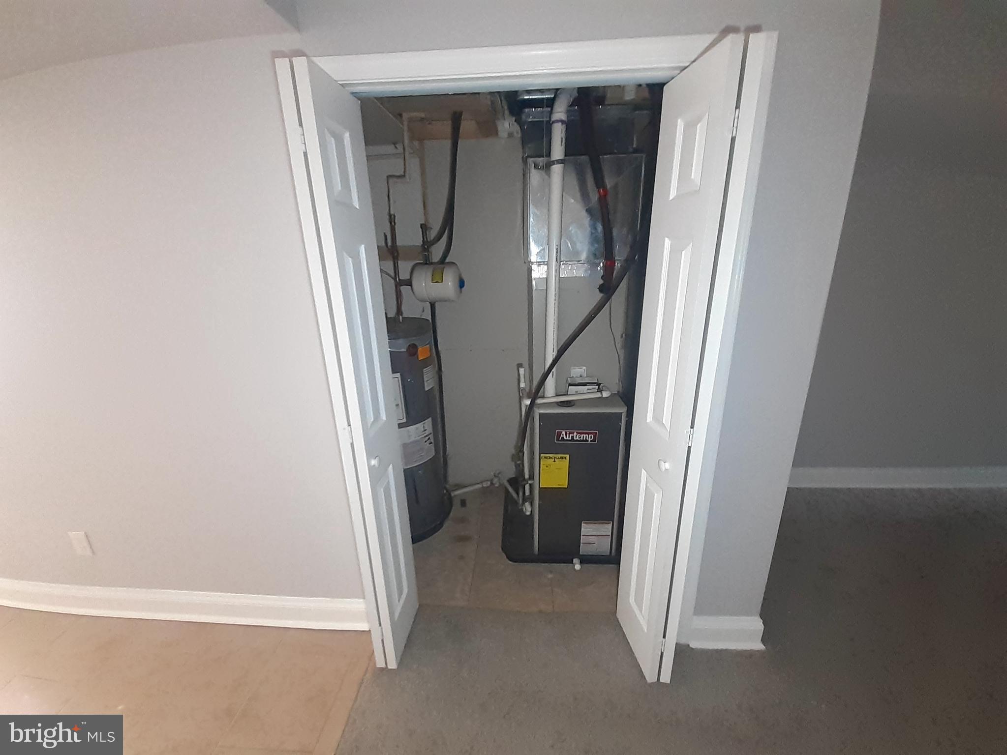 EAST BALTIMORE MIDWAY - Residential