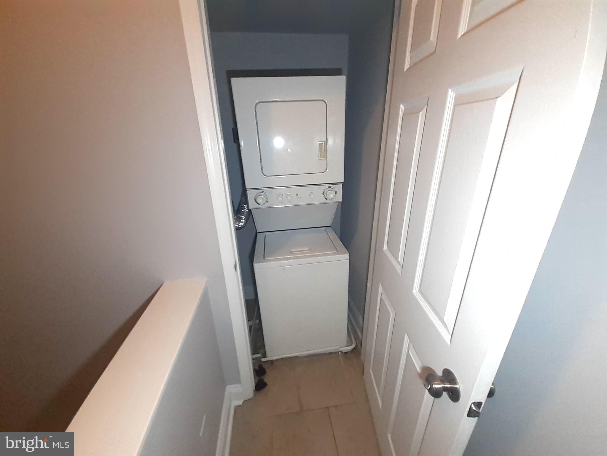 EAST BALTIMORE MIDWAY - Residential