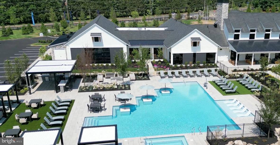 REGENCY AT WATERSIDE - Residential