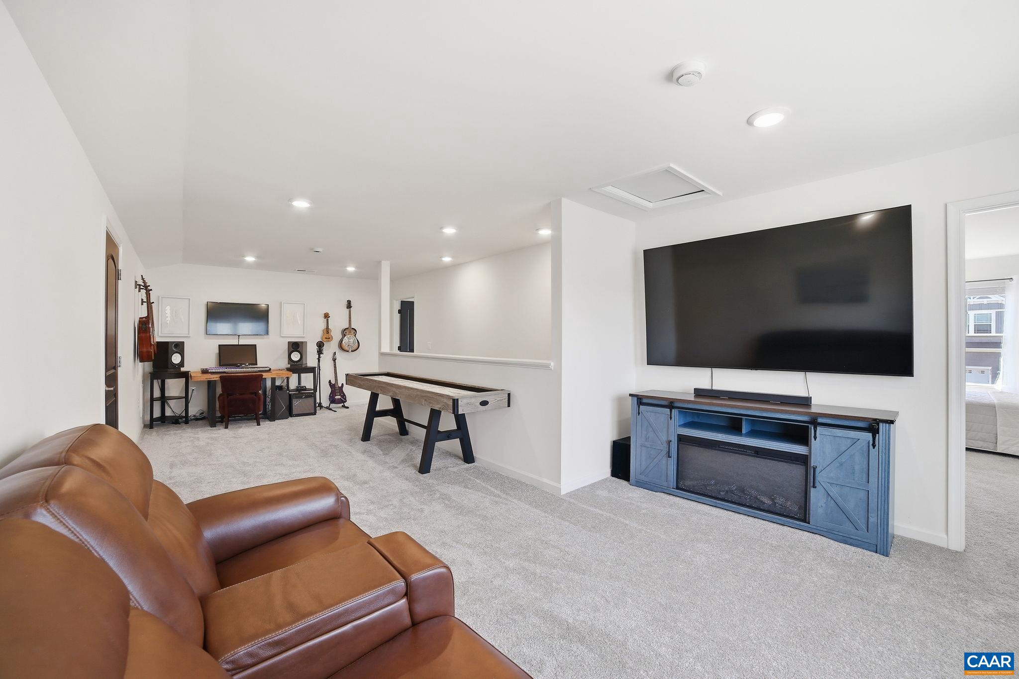 SPRING CREEK - Residential