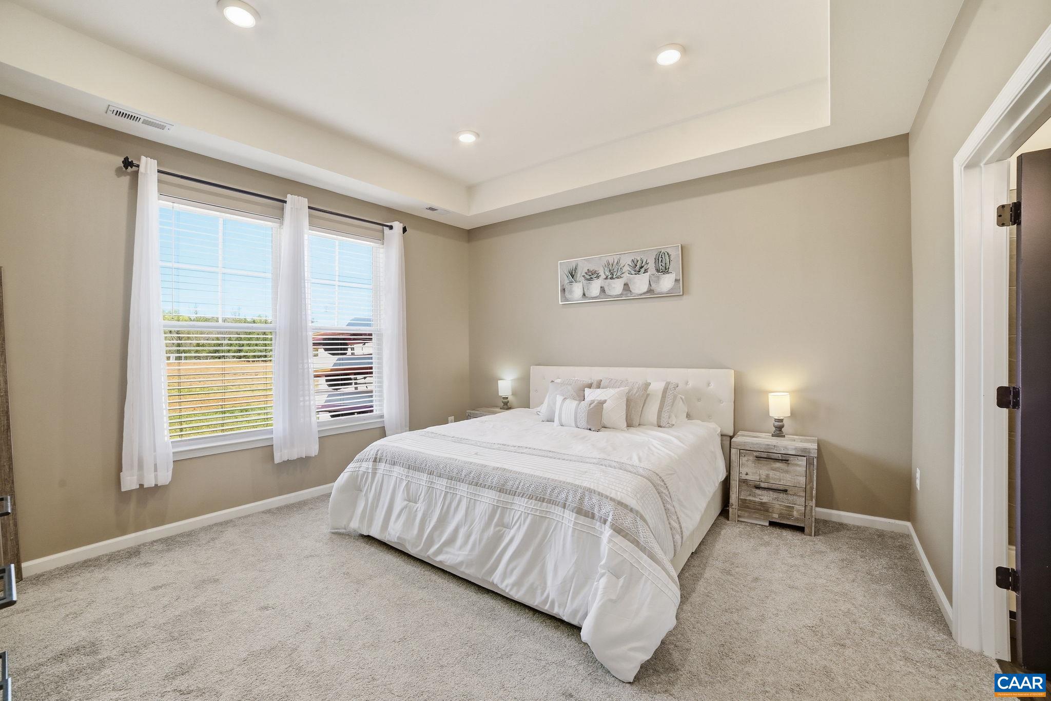 SPRING CREEK - Residential