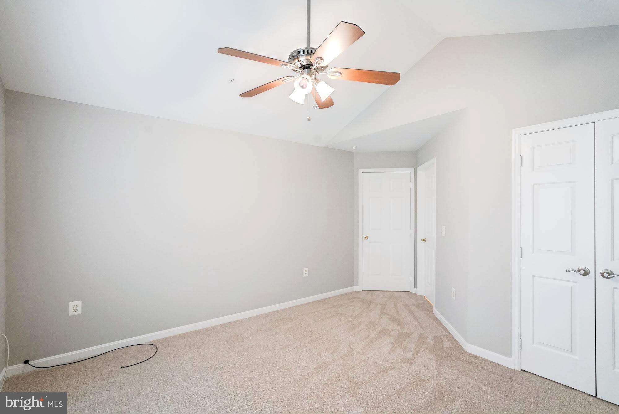 LEESBURG GATEWAY II - Residential Lease