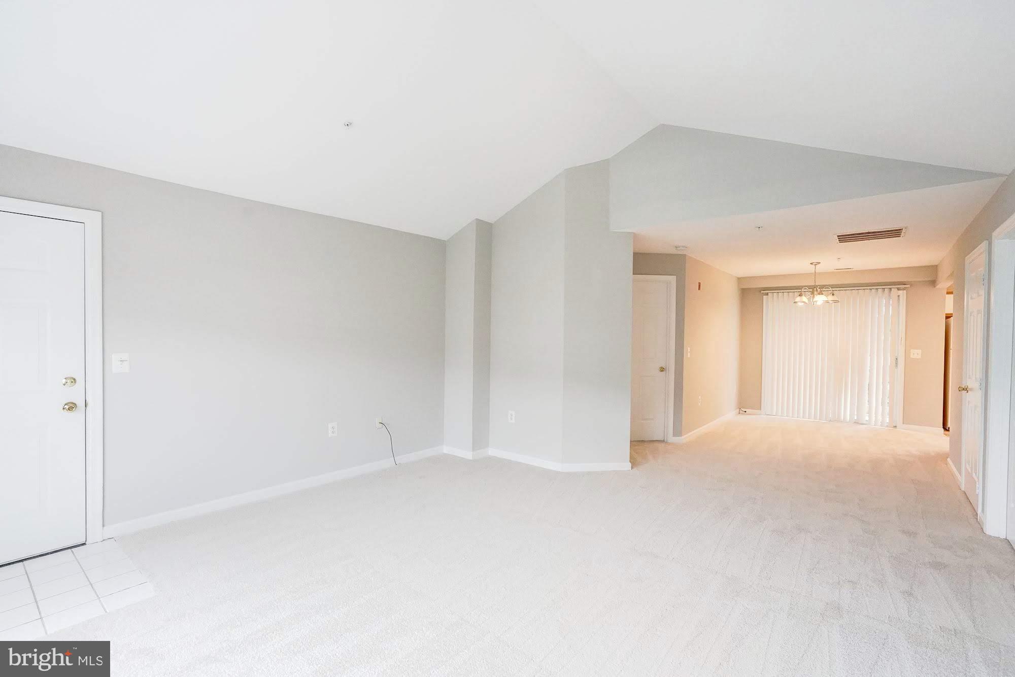 LEESBURG GATEWAY II - Residential Lease