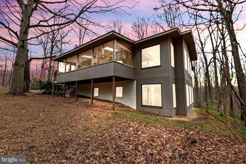 Homes For Sale - 118 Bishop Drive Dr<br/> MONTROSS, VA 22520