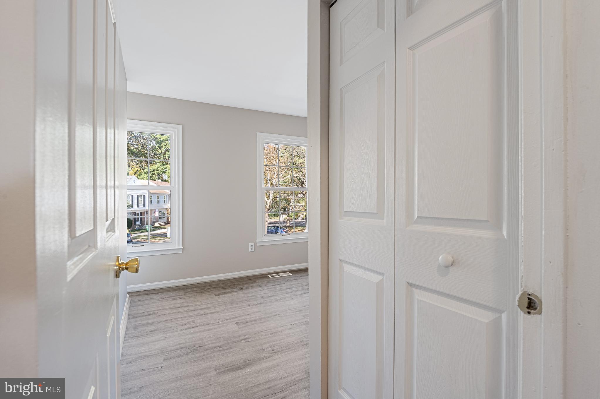 WOODLAND HILLS - Residential