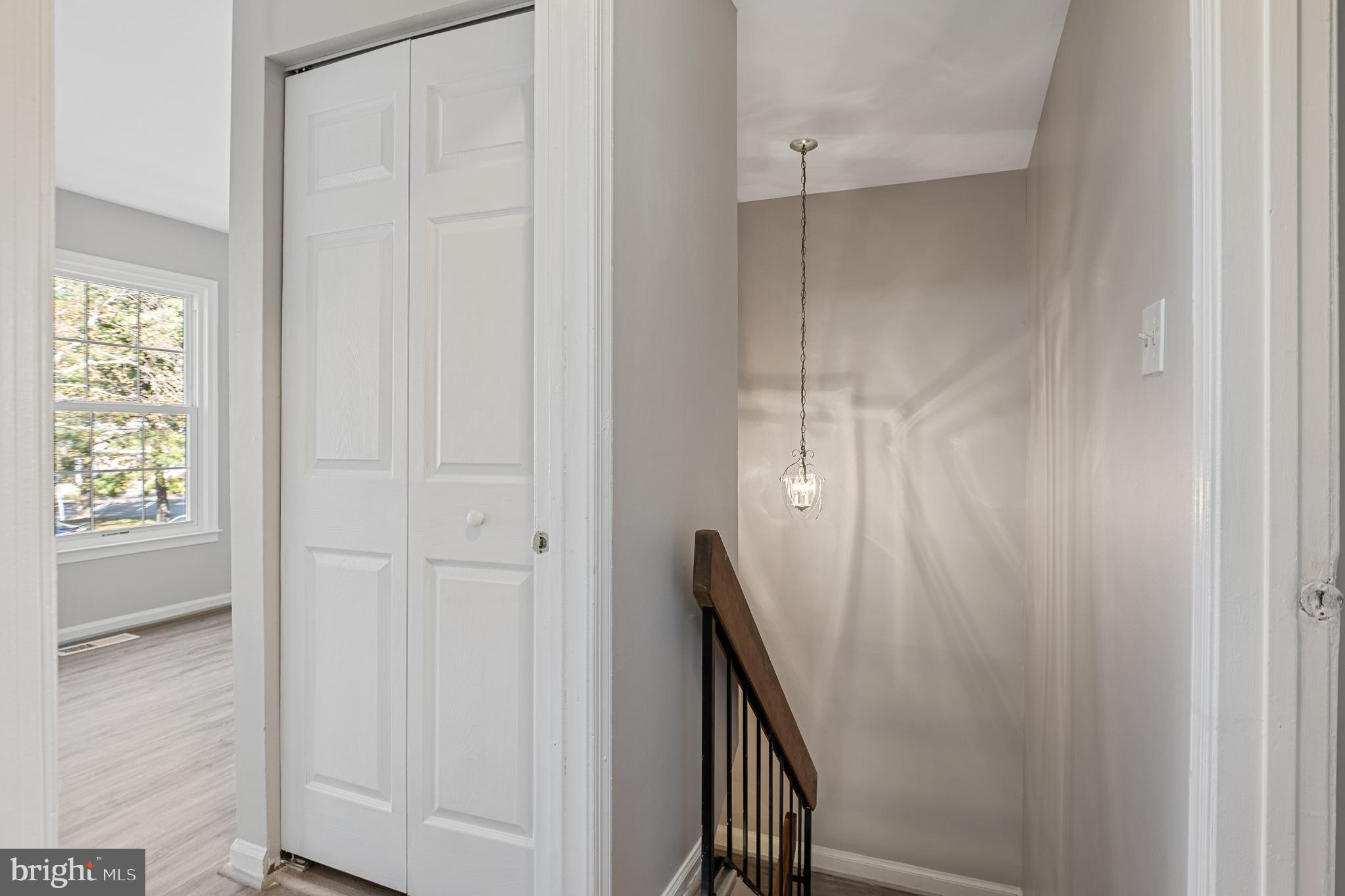 WOODLAND HILLS - Residential