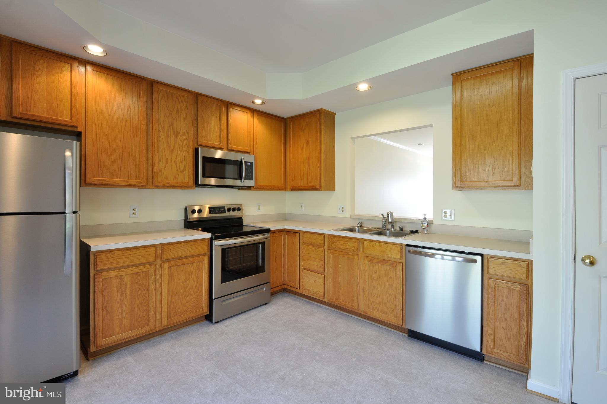 TURNBERRY WEST - Residential