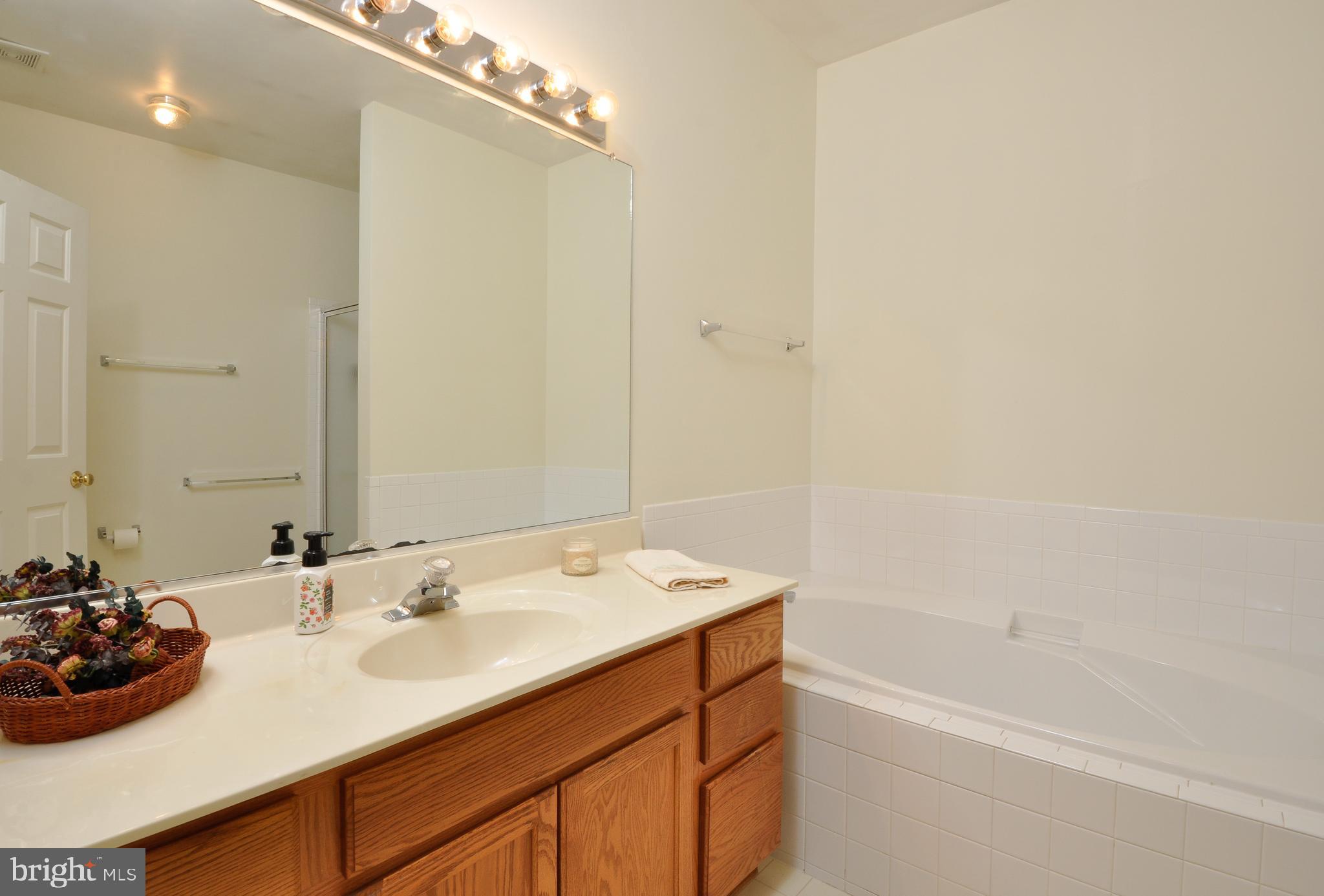 TURNBERRY WEST - Residential