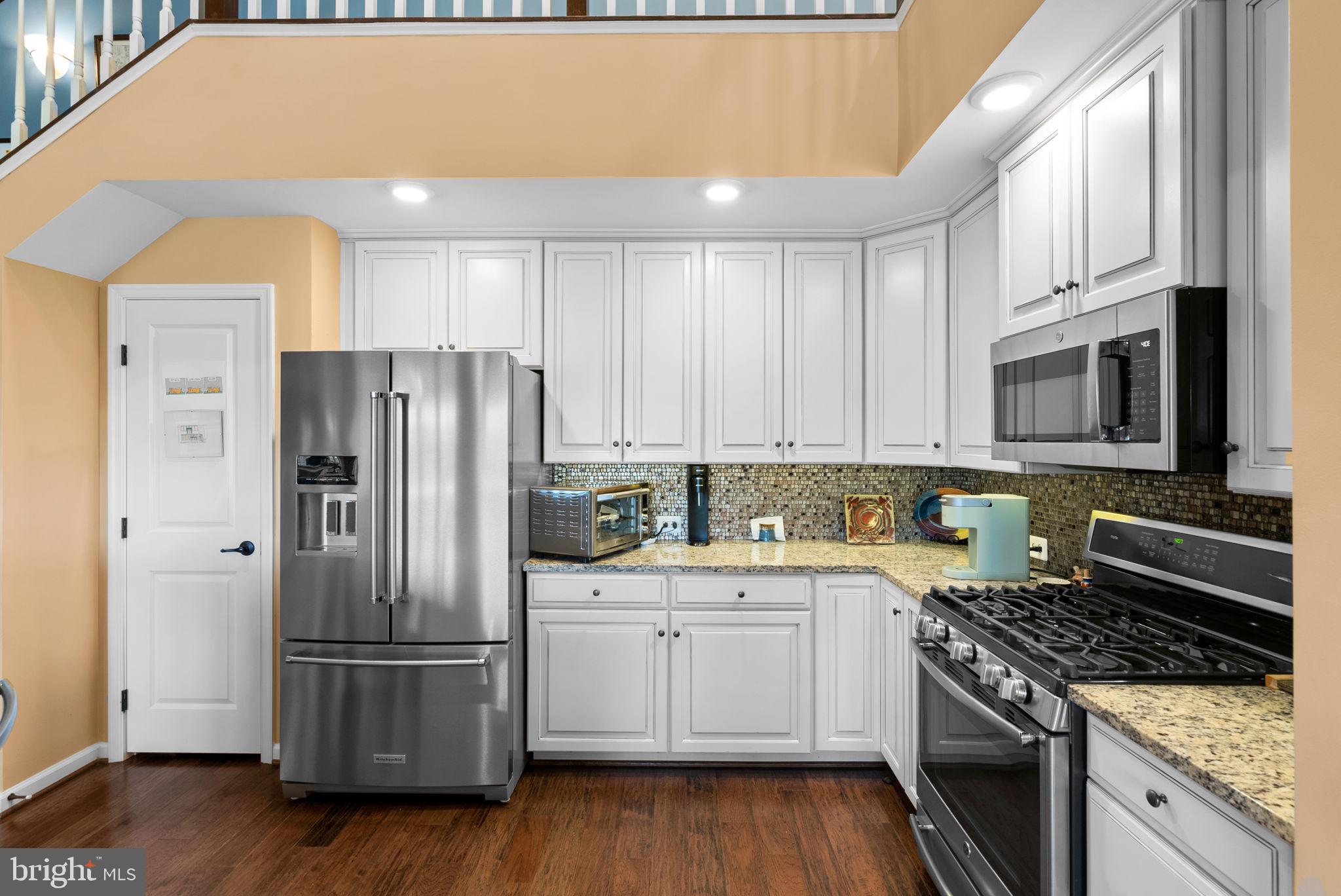 WAVERLY WOODS WEST - Residential