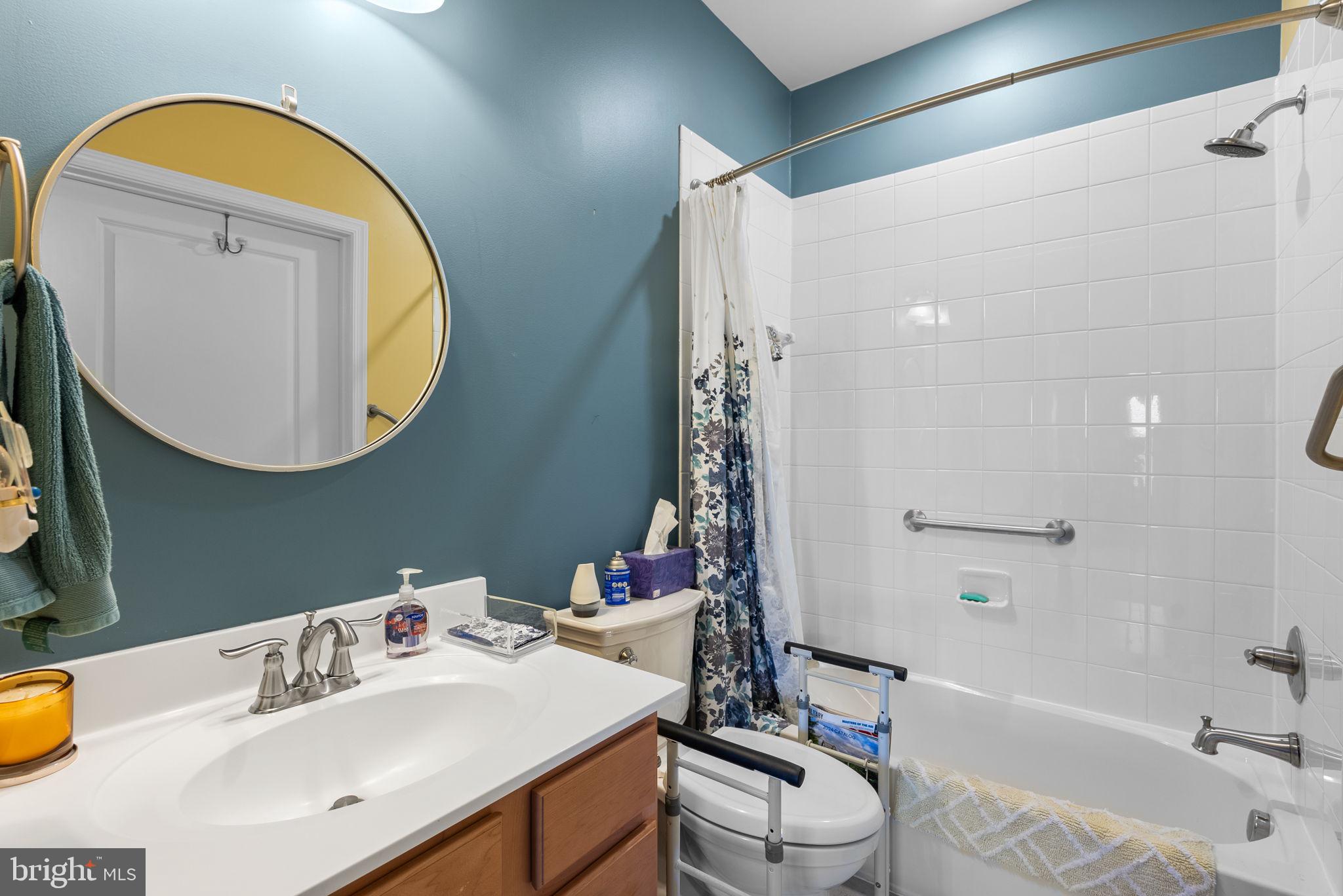 WAVERLY WOODS WEST - Residential