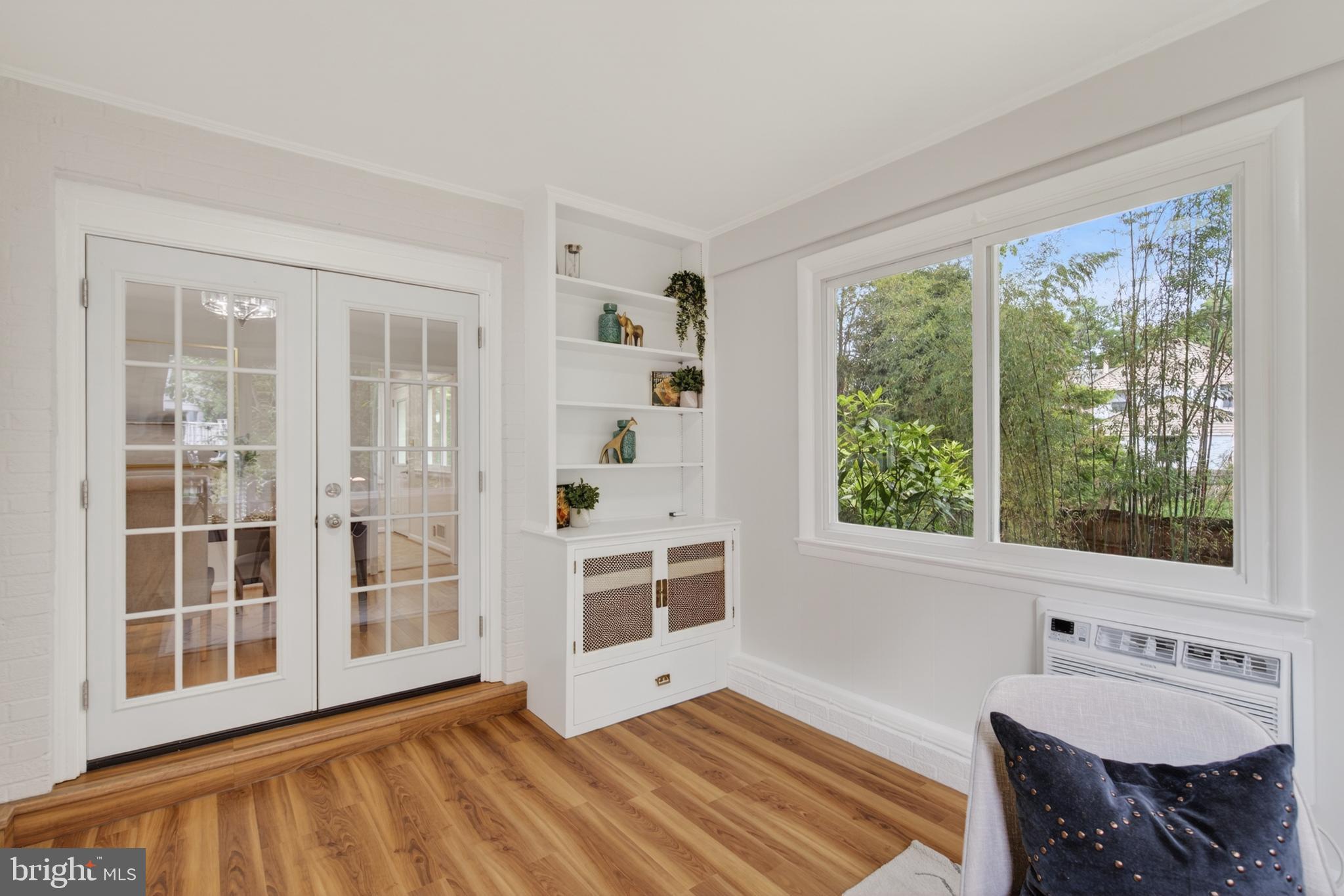 KENWOOD PARK - Residential