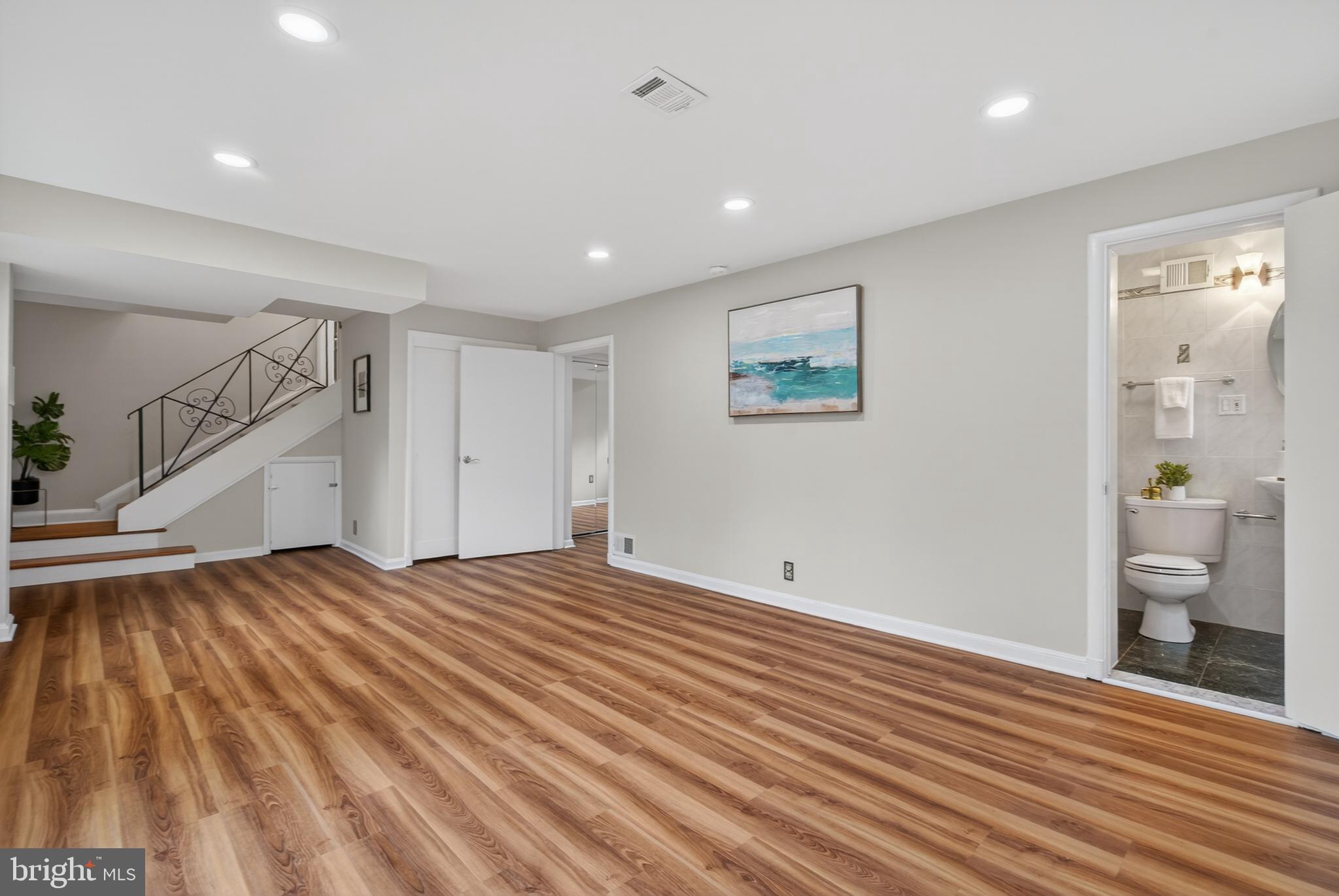 KENWOOD PARK - Residential
