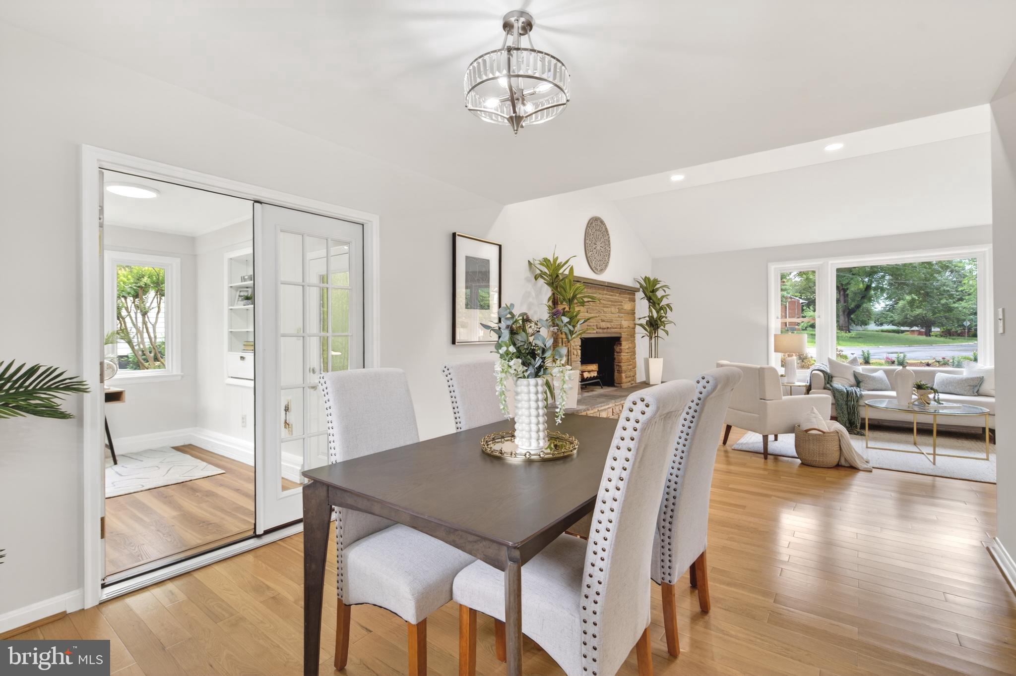 KENWOOD PARK - Residential