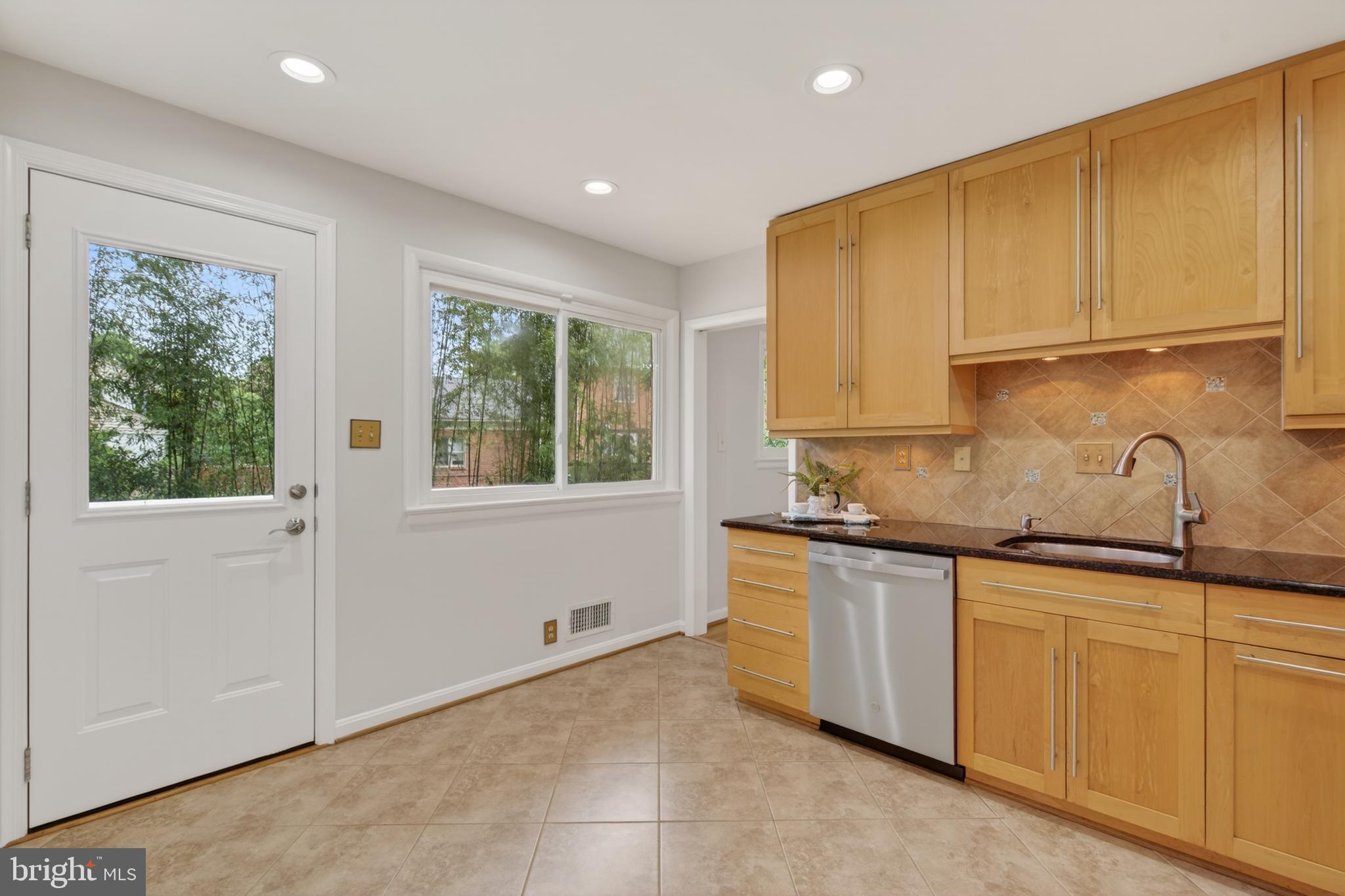 KENWOOD PARK - Residential