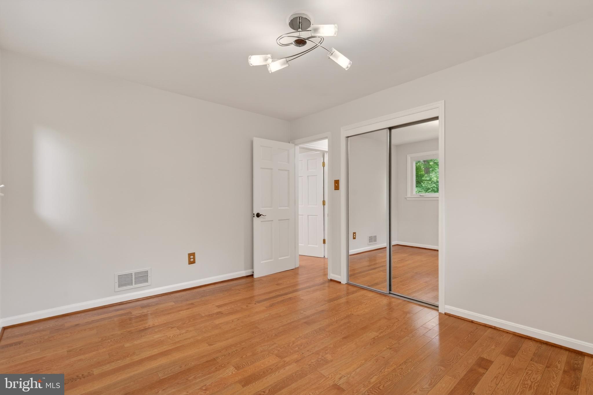 KENWOOD PARK - Residential