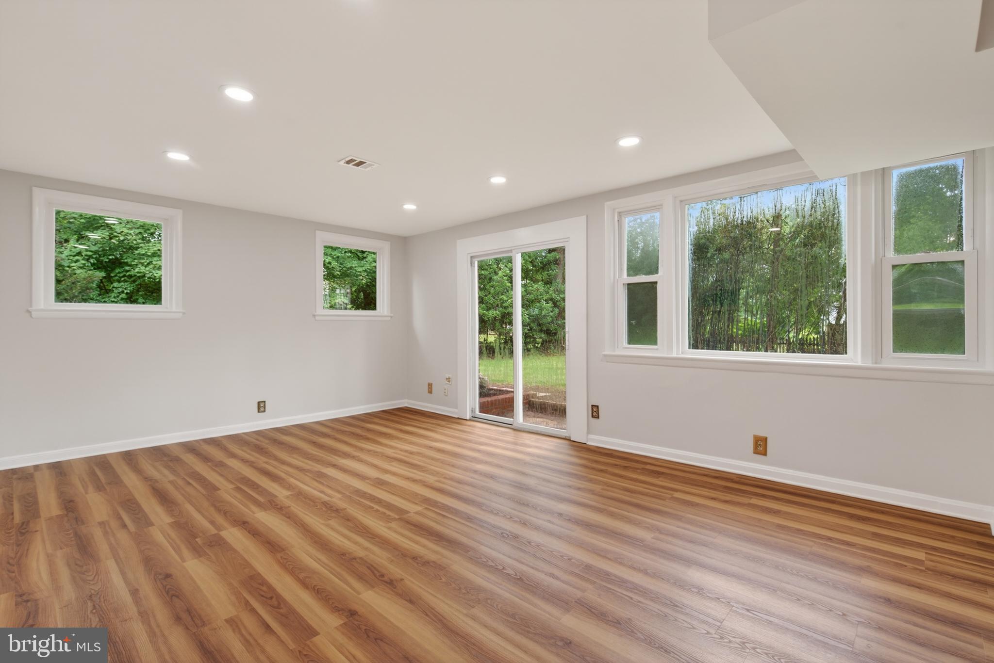 KENWOOD PARK - Residential