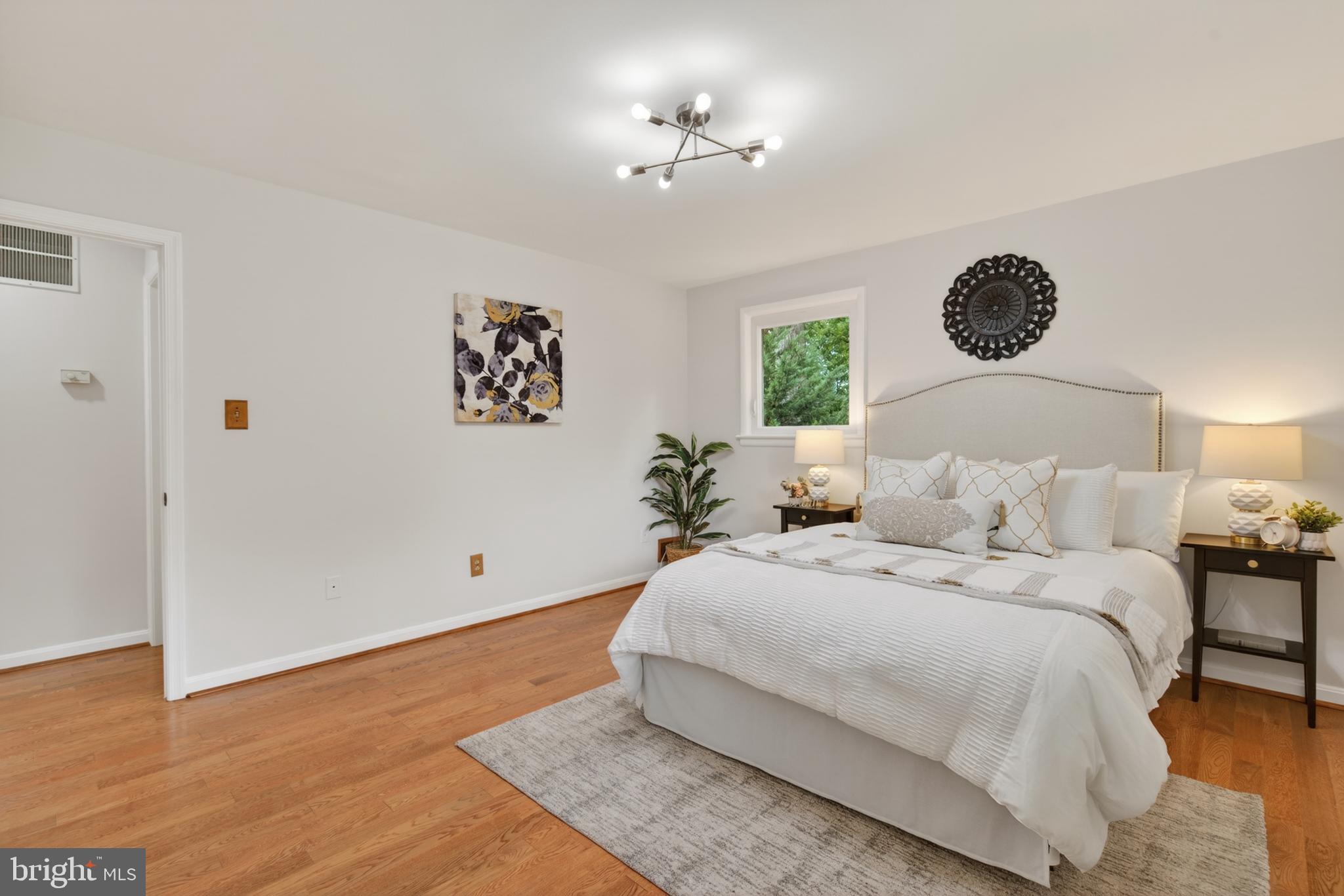 KENWOOD PARK - Residential