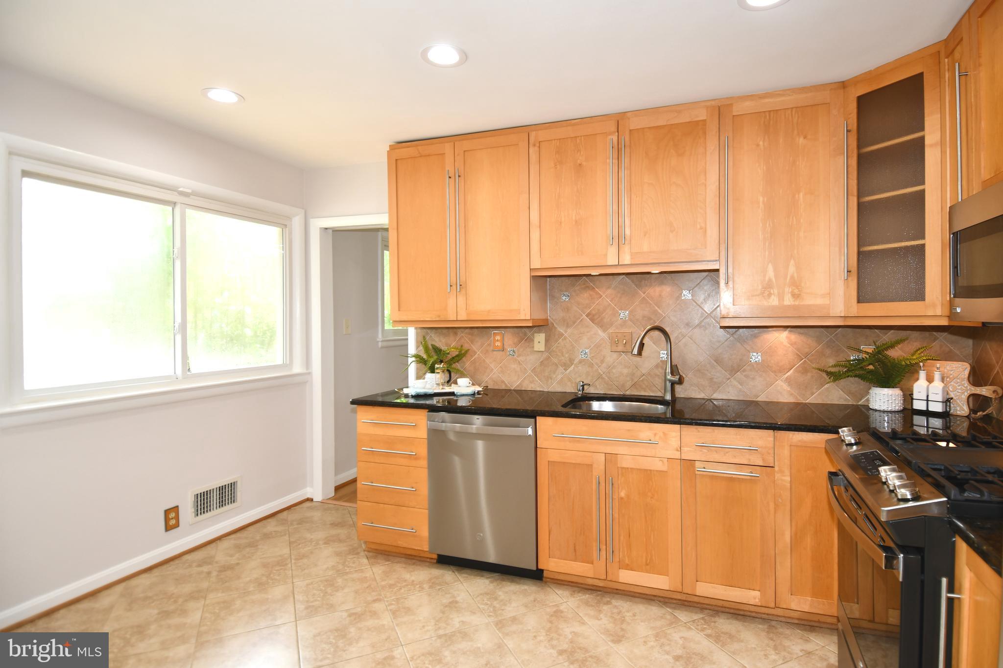 KENWOOD PARK - Residential
