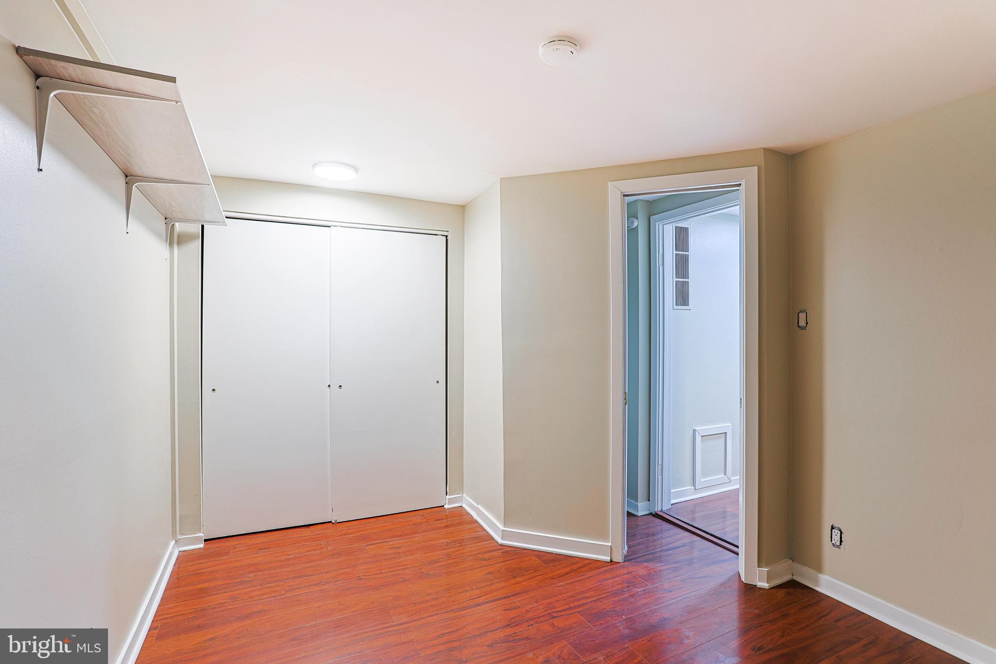 WASHINGTON SQ - Residential