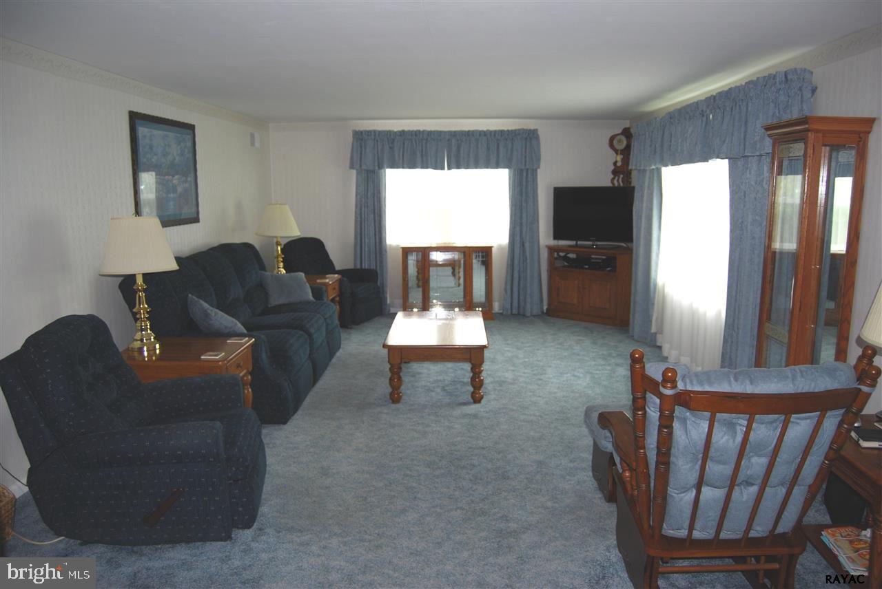 MANHEIM - Residential