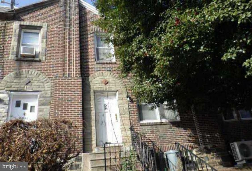 Built in 1950 and located in the Lawndale neighborhood, this attached rowhouse offers approximate 1200 finished square feet, three bedrooms, one full bath, finished basement and sits on an approximate 1178 sqft lot.