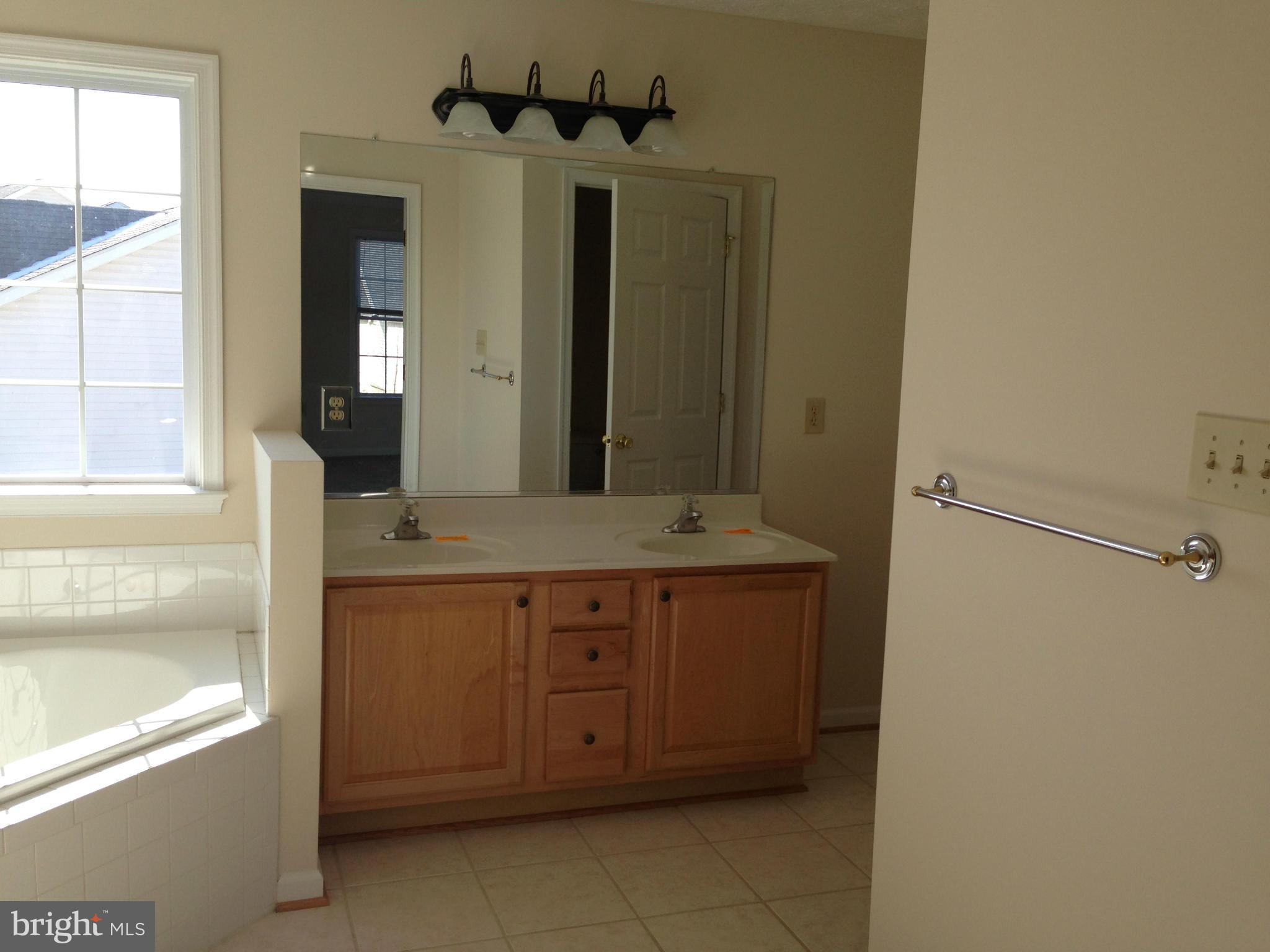 CANTER ESTATES - Residential