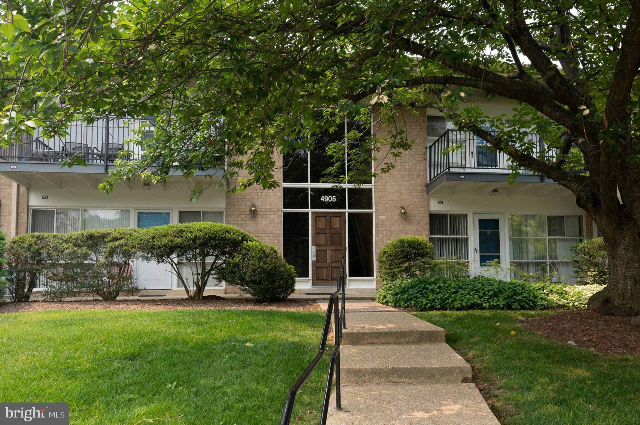 FAIRFAX HERITAGE - Residential