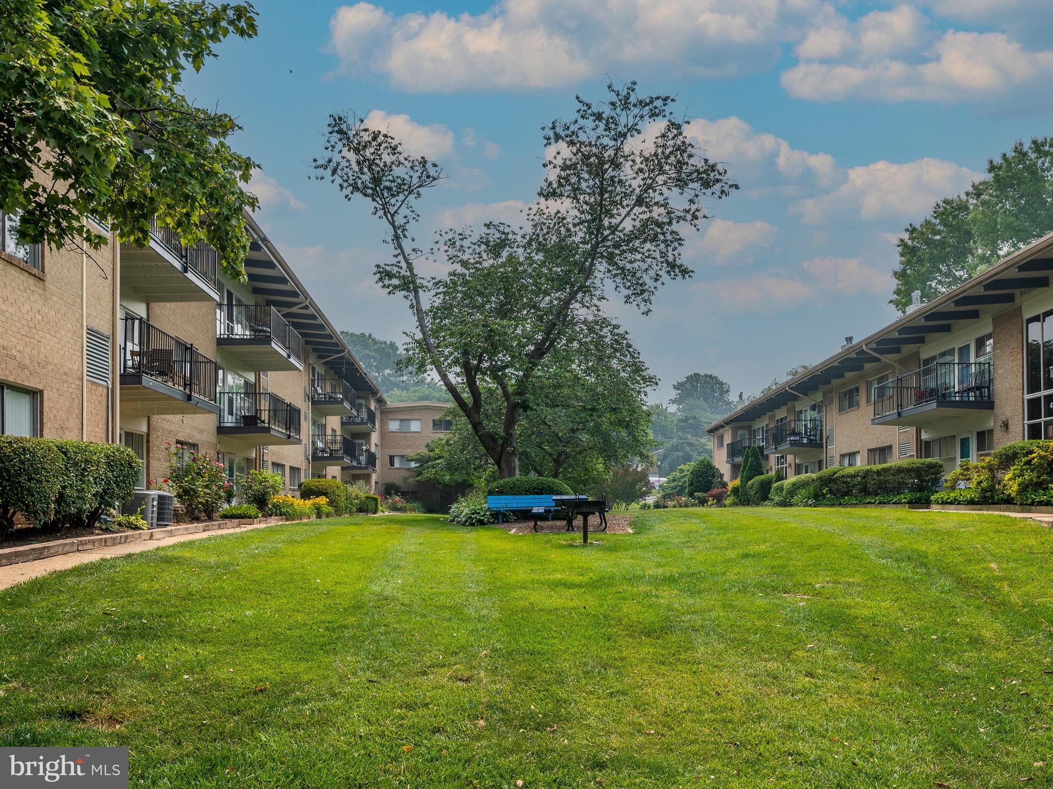 FAIRFAX HERITAGE - Residential