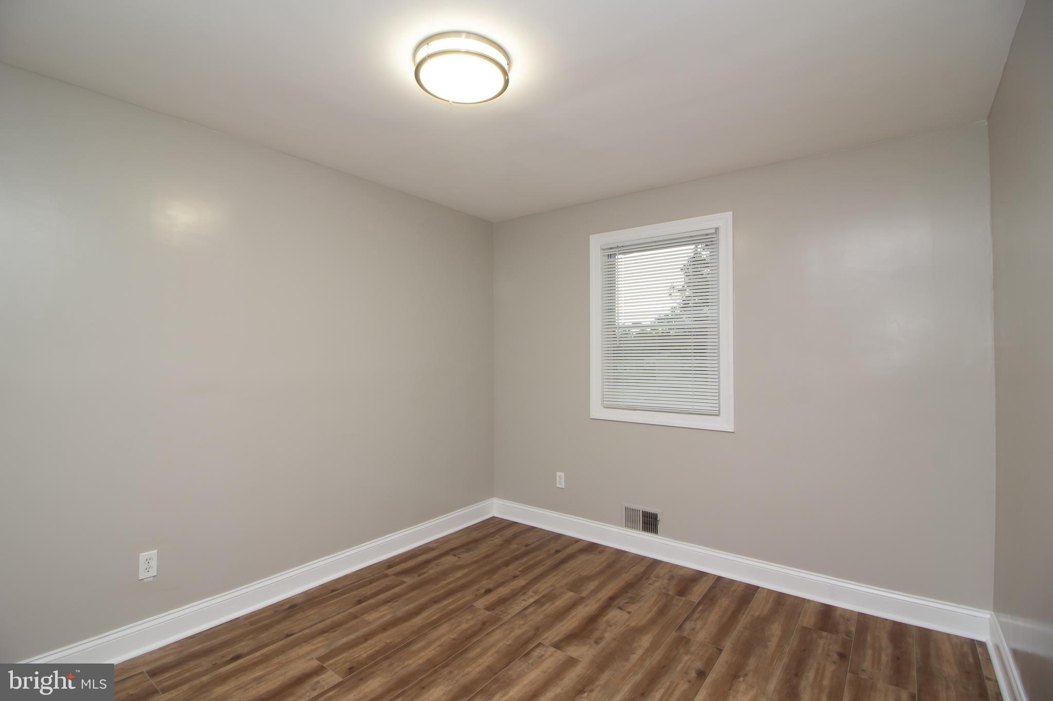 SOUTHGATE - Residential