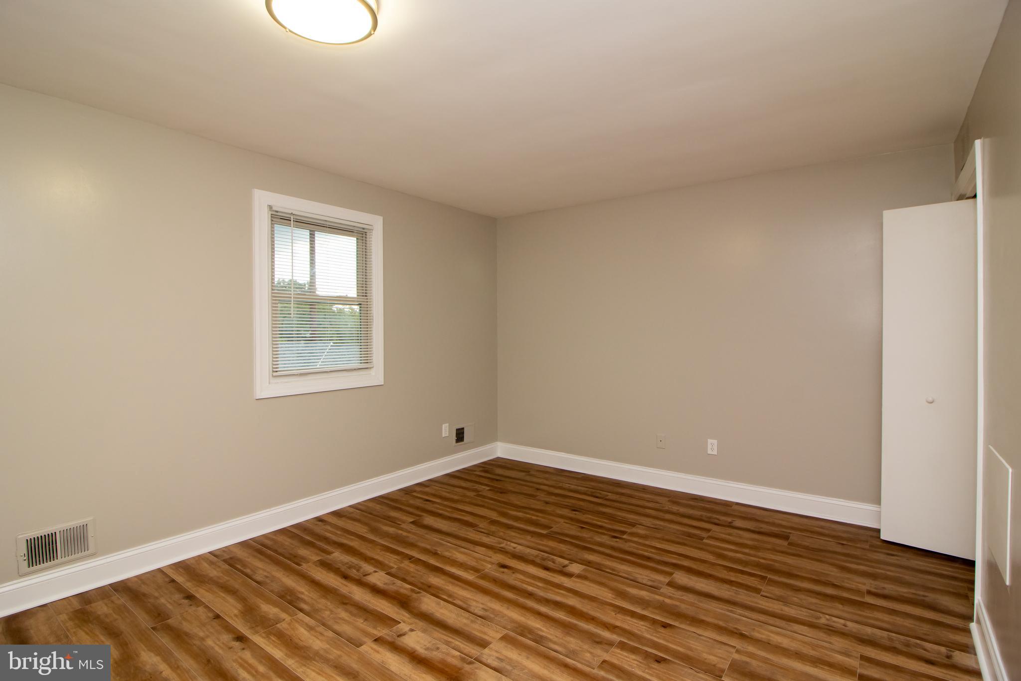 SOUTHGATE - Residential