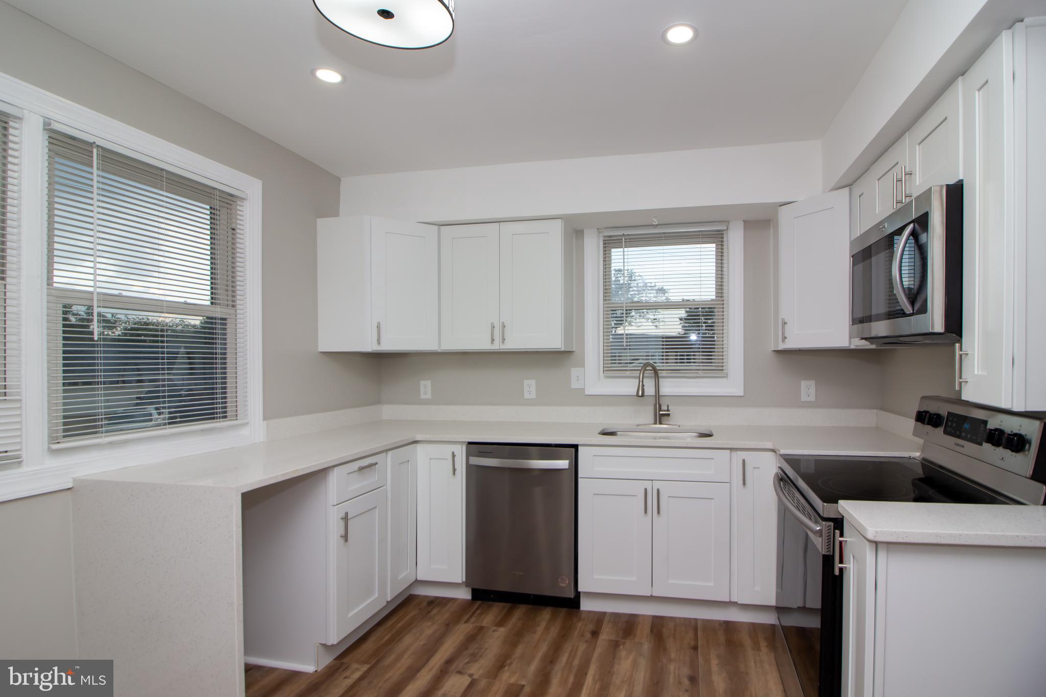 SOUTHGATE - Residential