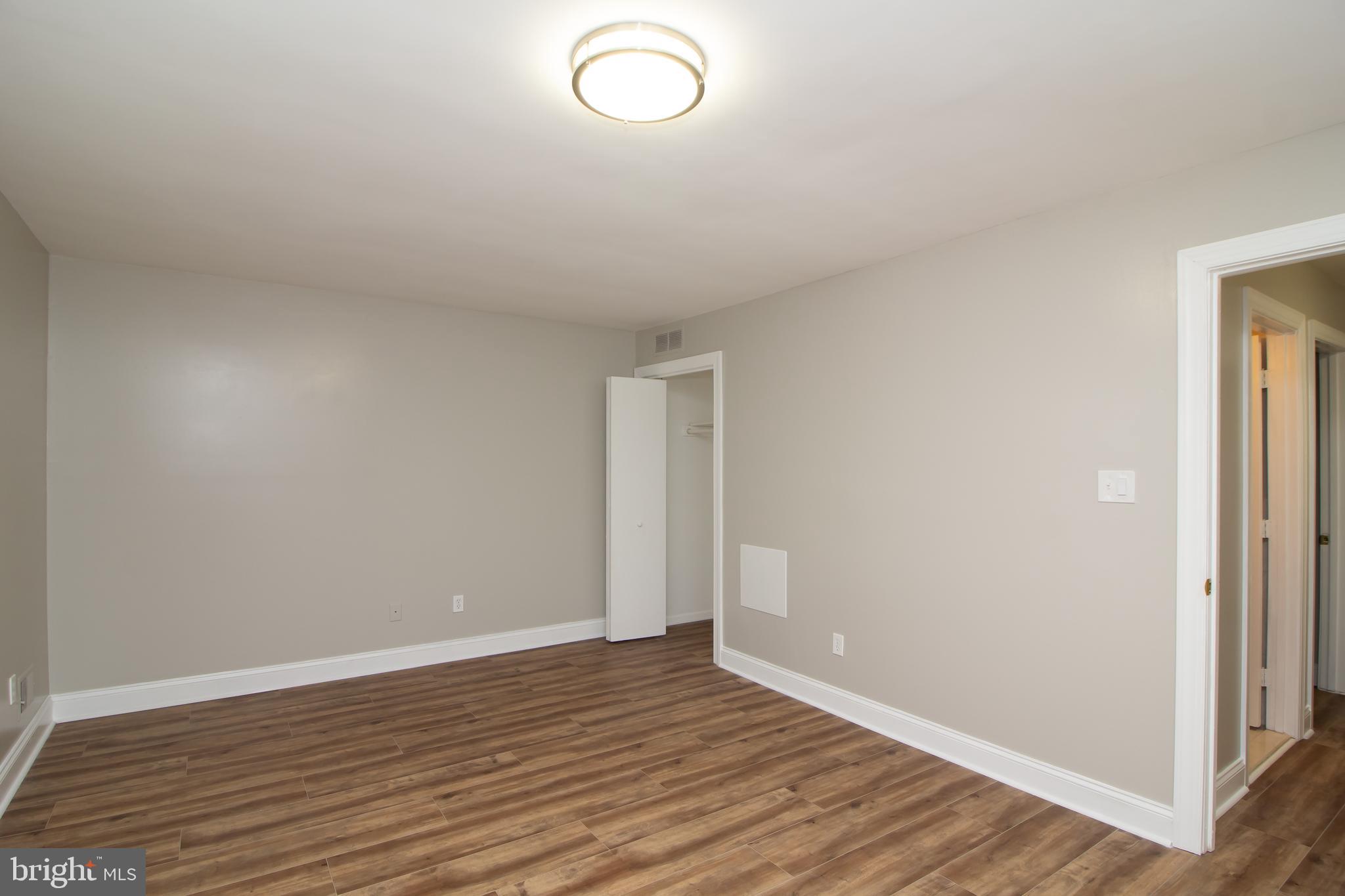 SOUTHGATE - Residential