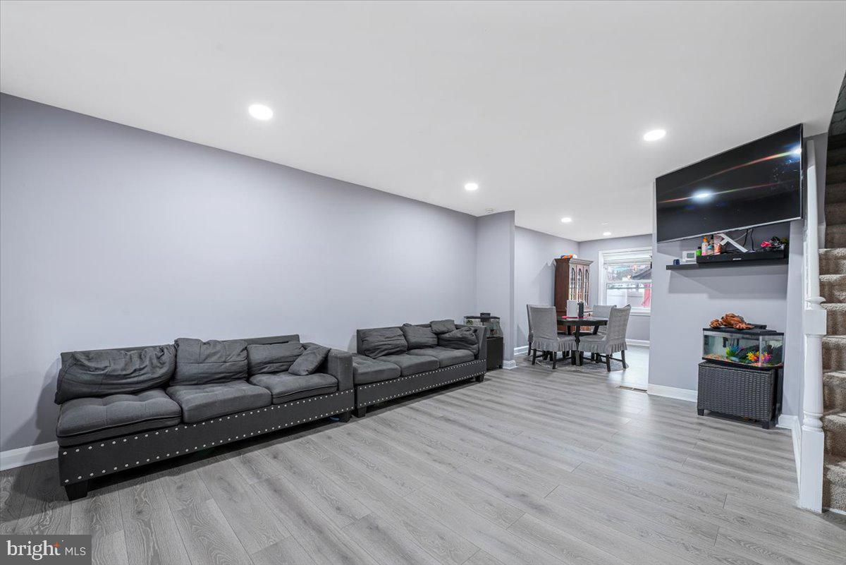 MIDDLESEX - Residential