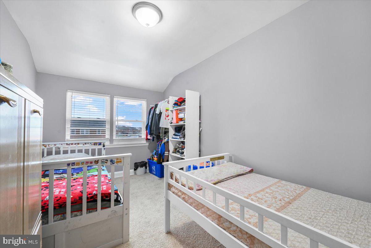 MIDDLESEX - Residential