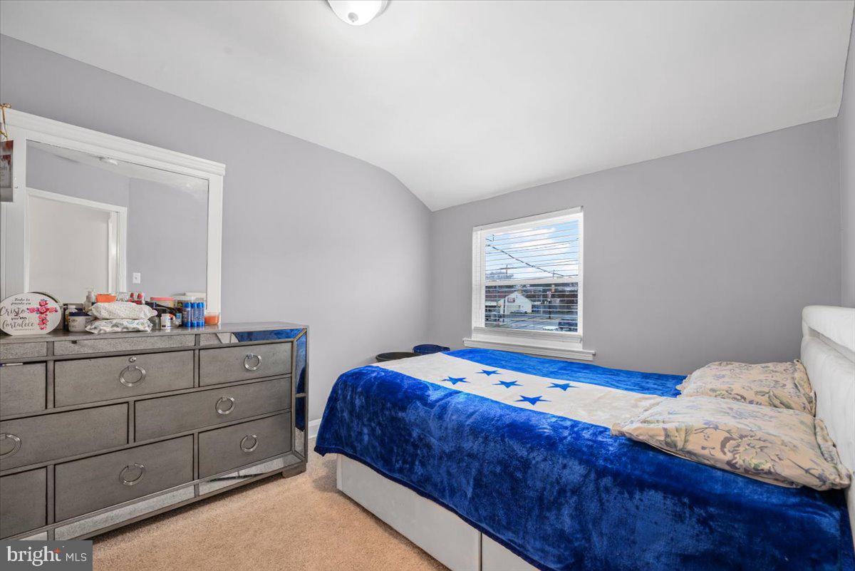 MIDDLESEX - Residential