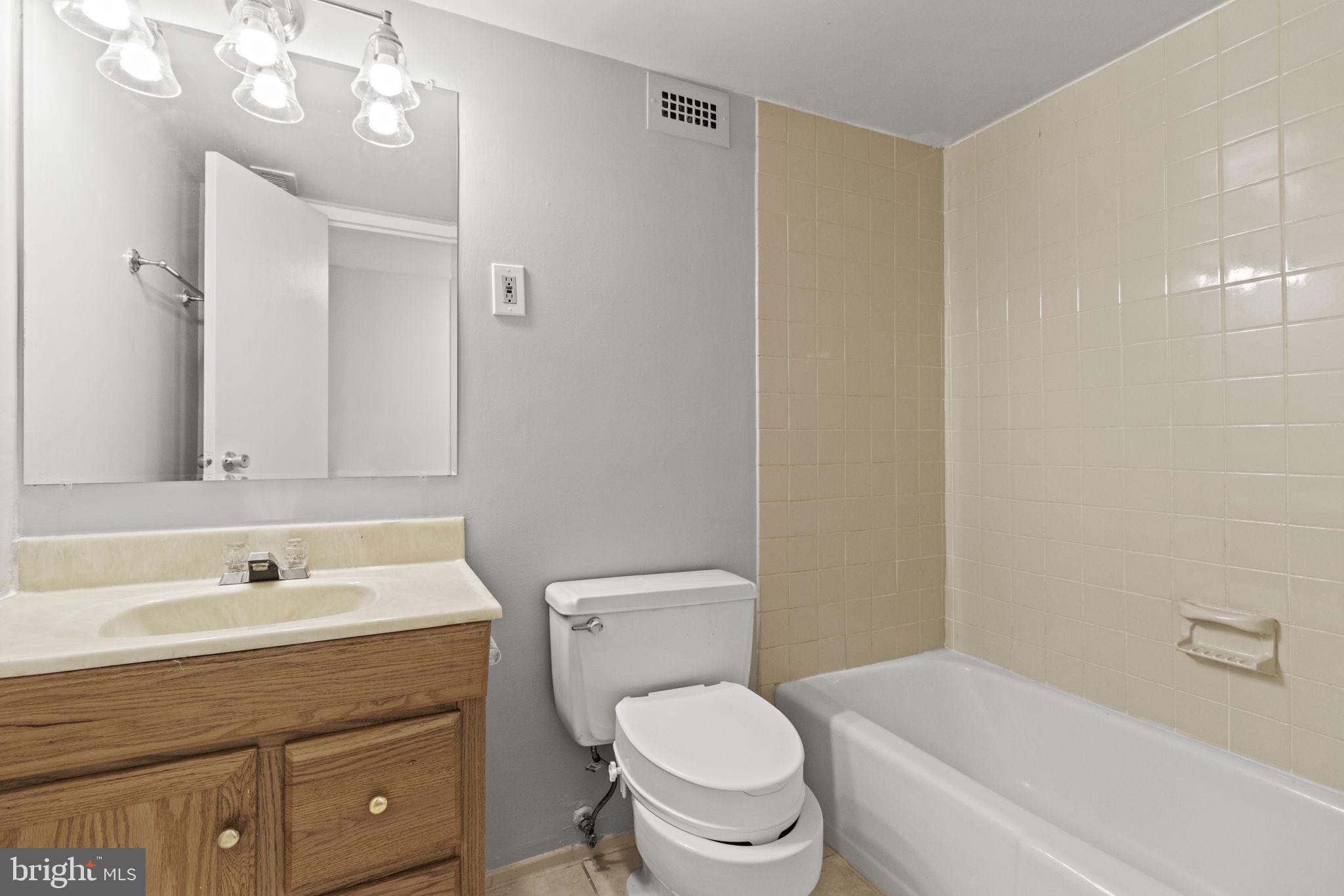 PARKSIDE PLAZA CODM - Residential