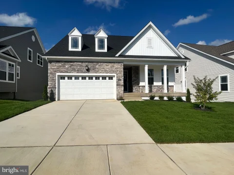 MLS: MDCH2058830